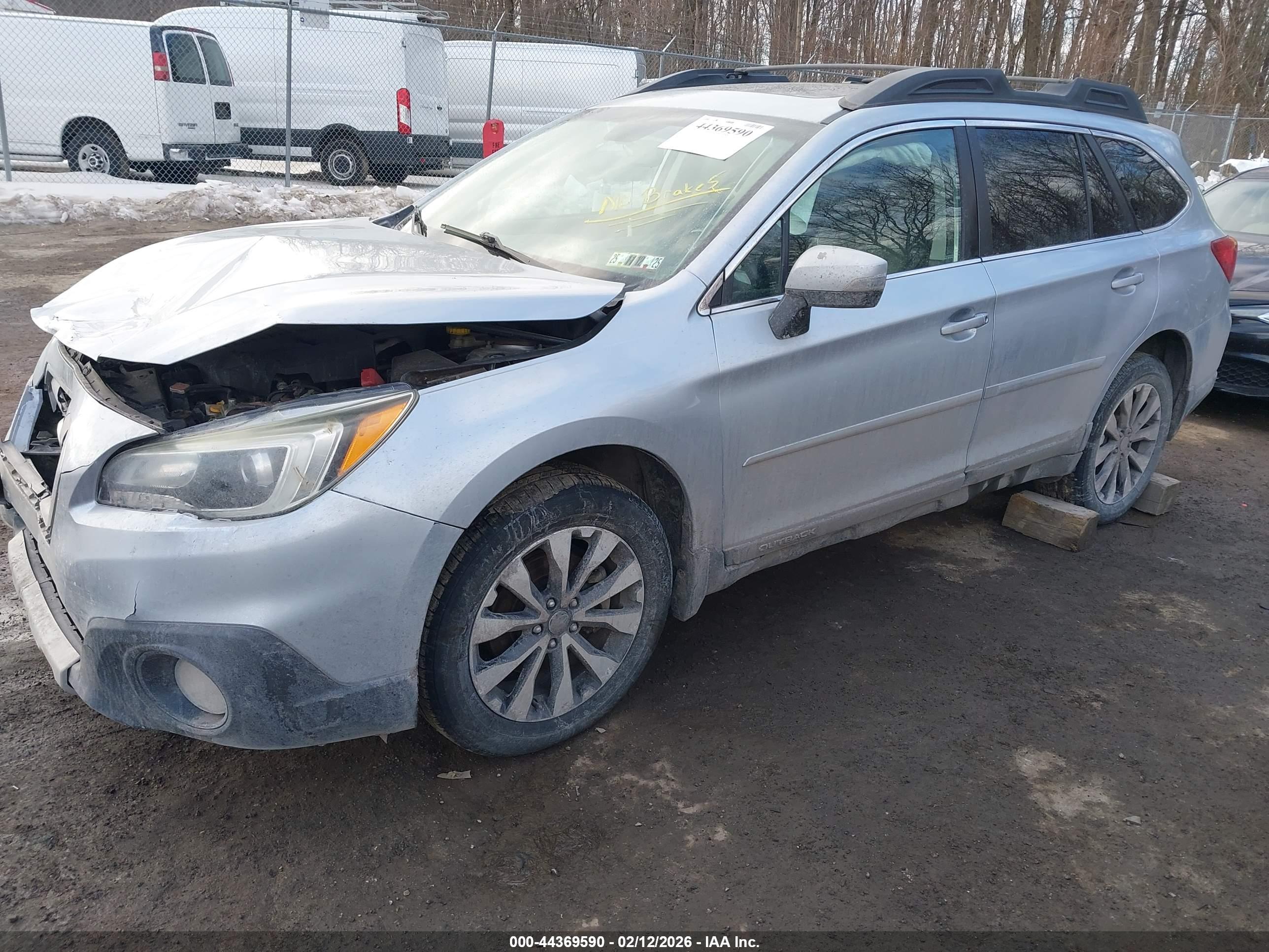 SUBARU OUTBACK image 2