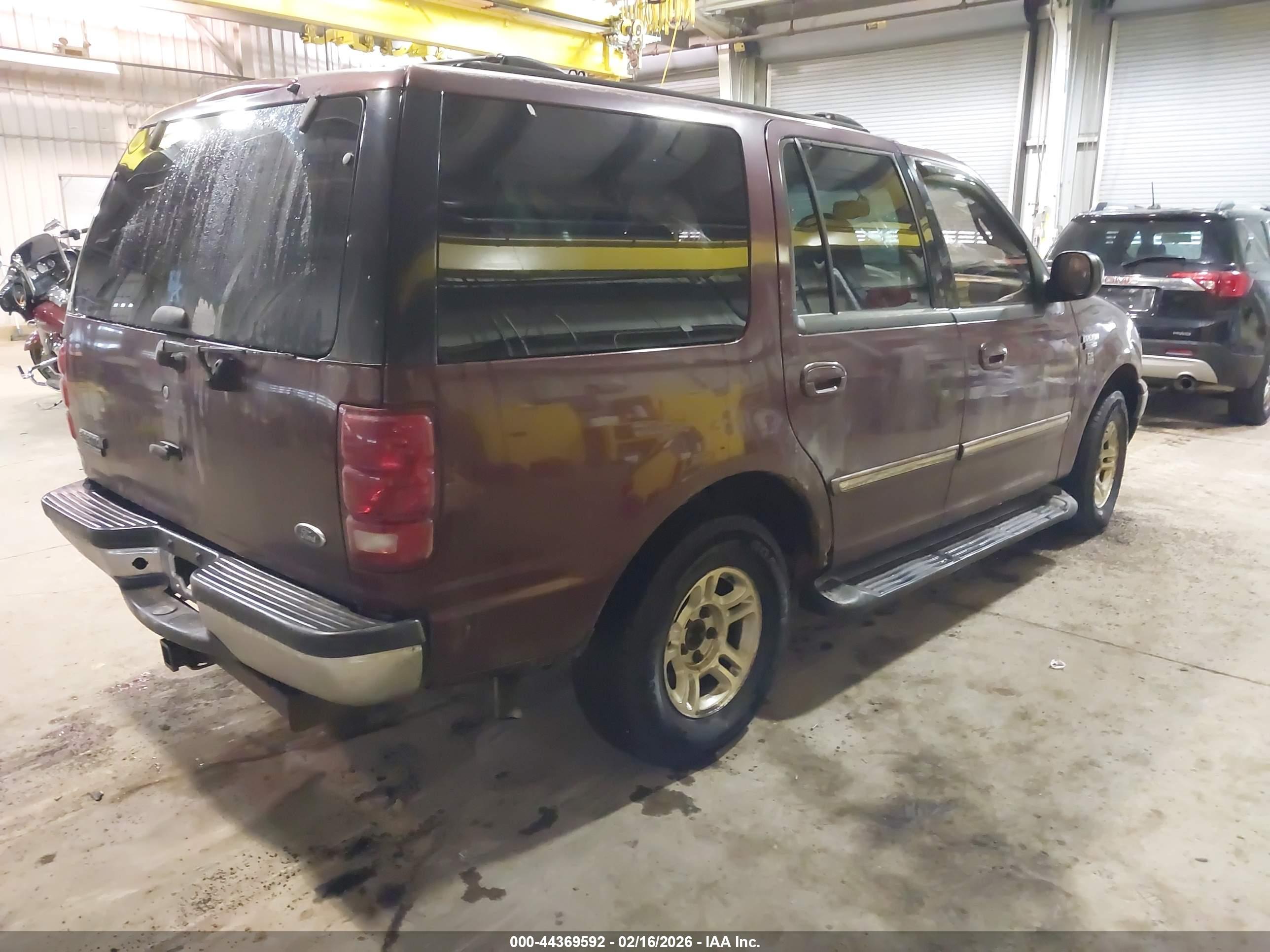 FORD EXPEDITION image 4