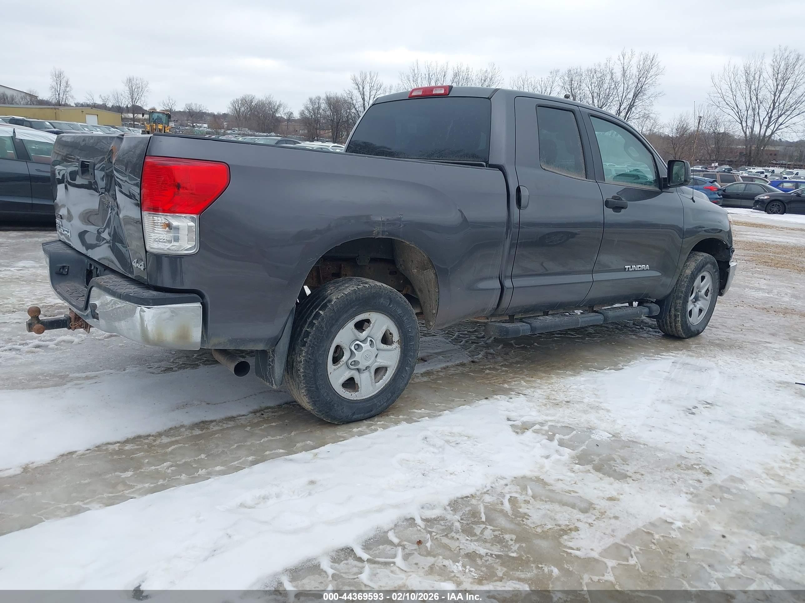 TOYOTA TUNDRA image 4