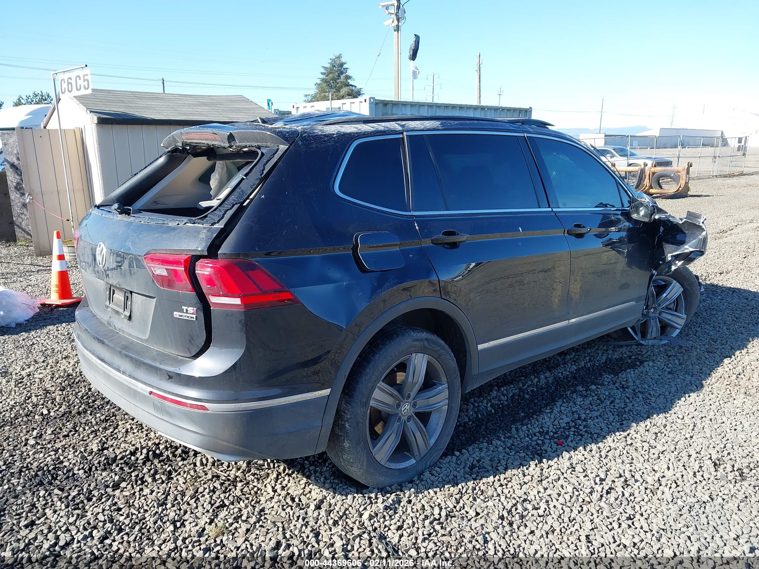 VOLKSWAGEN TIGUAN image 4