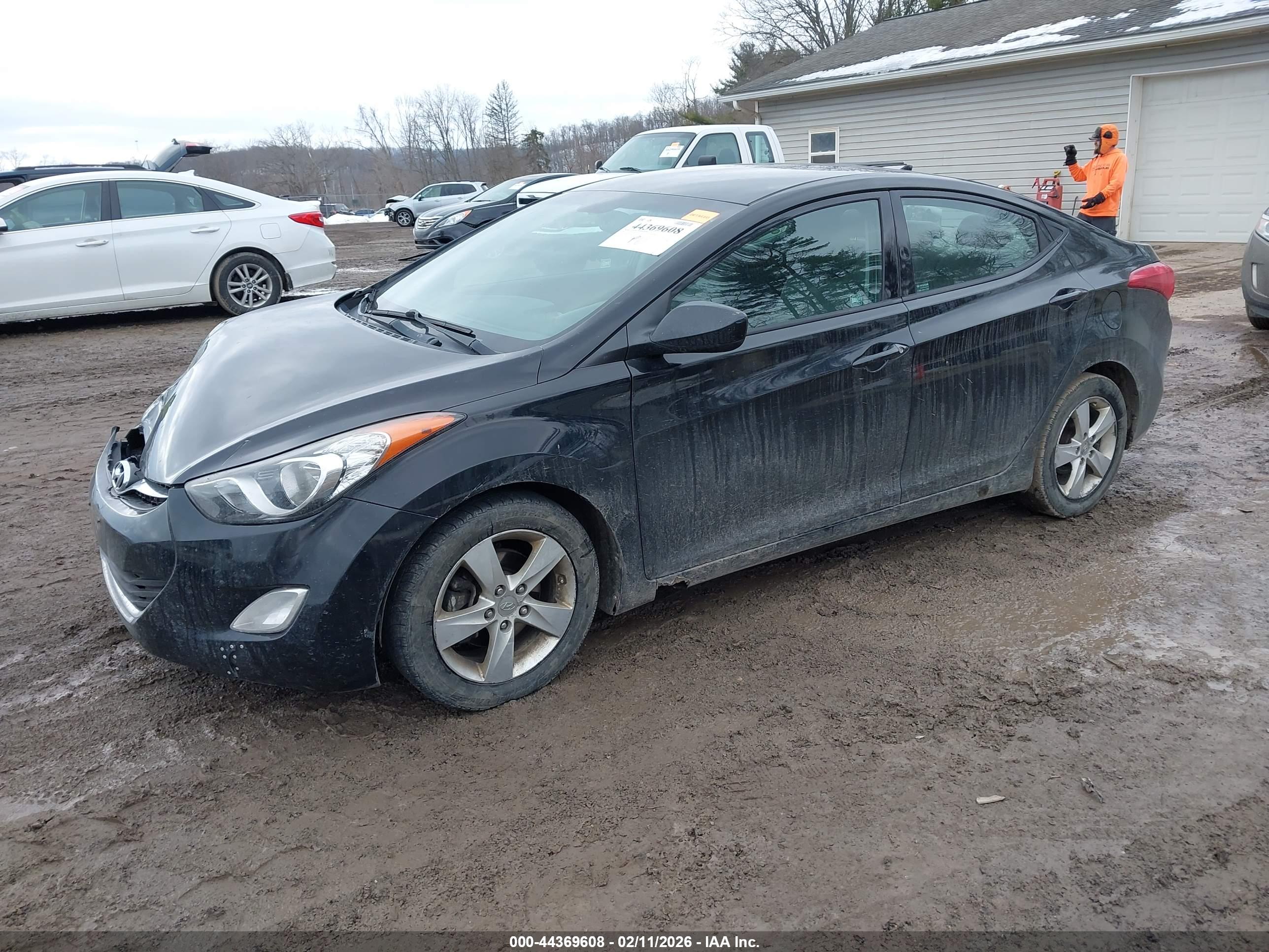 HYUNDAI ELANTRA image 2