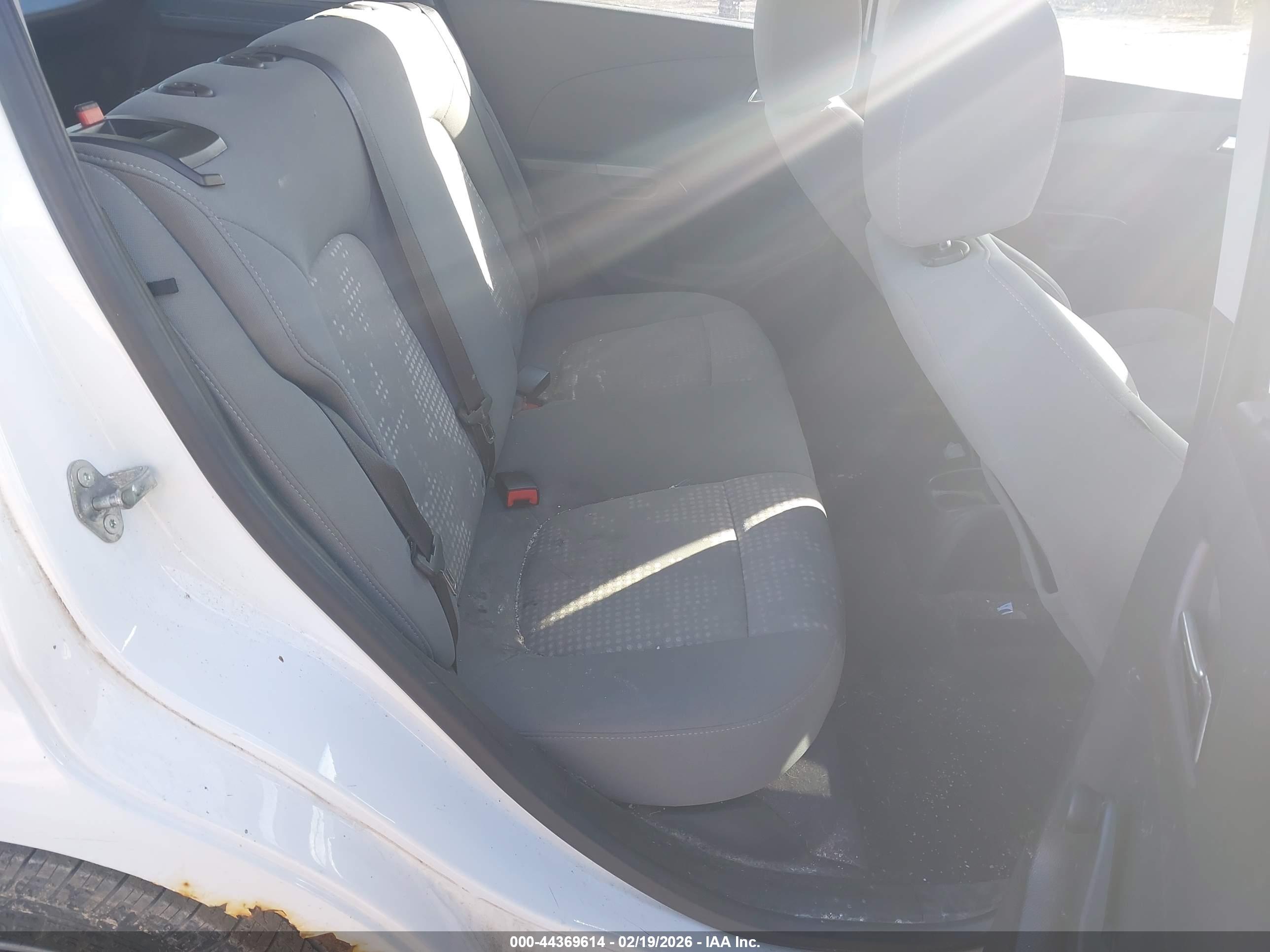 CHEVROLET SONIC image 8