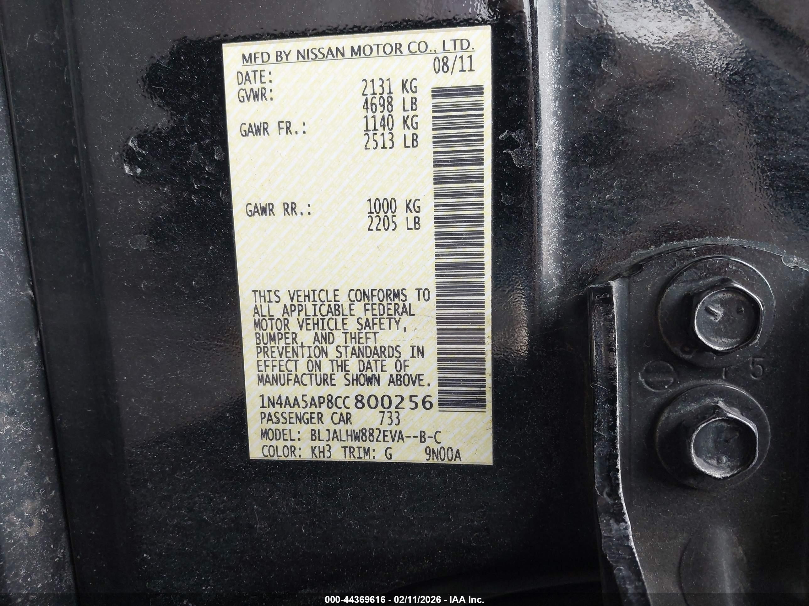 NISSAN MAXIMA image 9