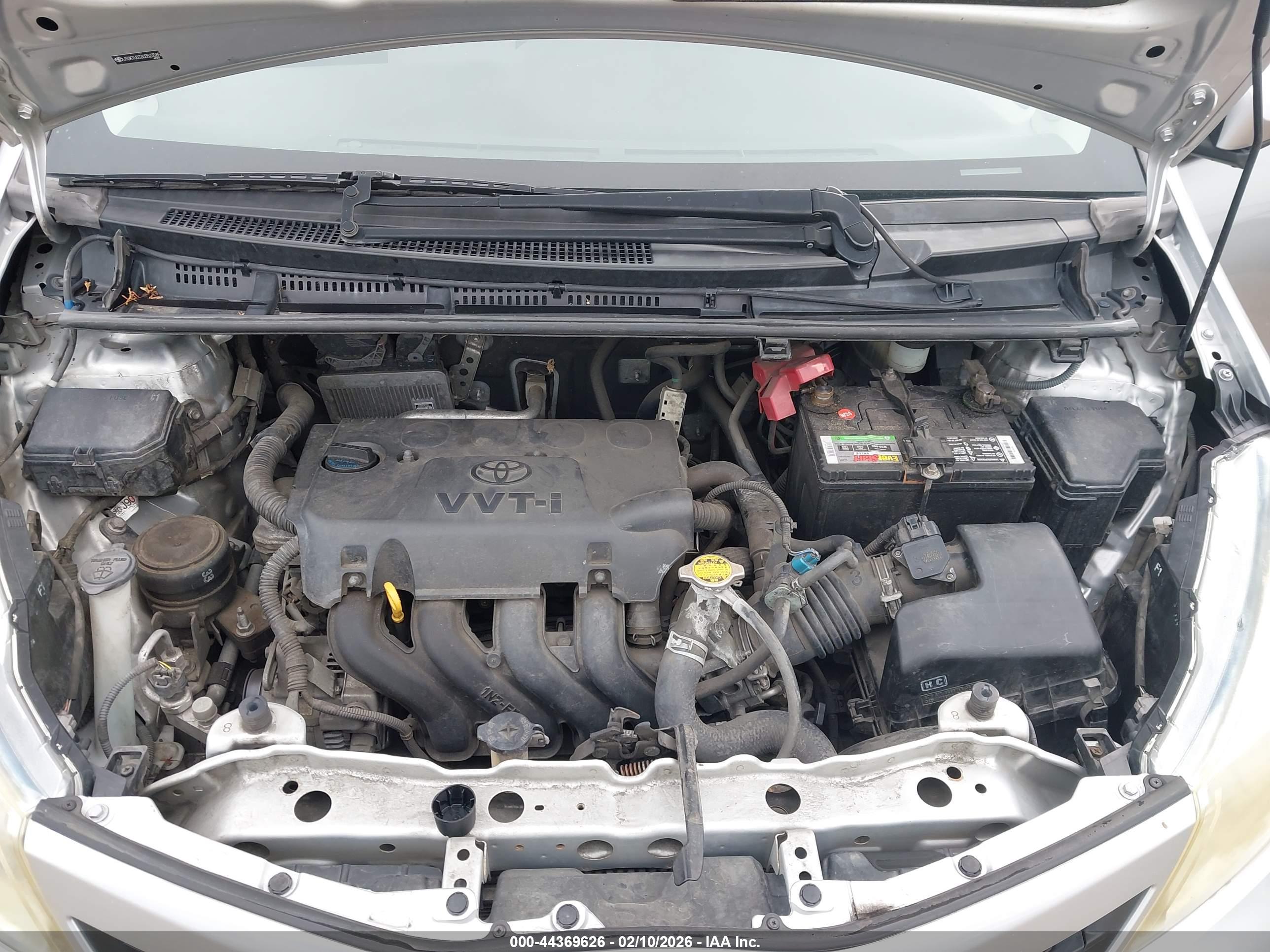 TOYOTA YARIS image 10