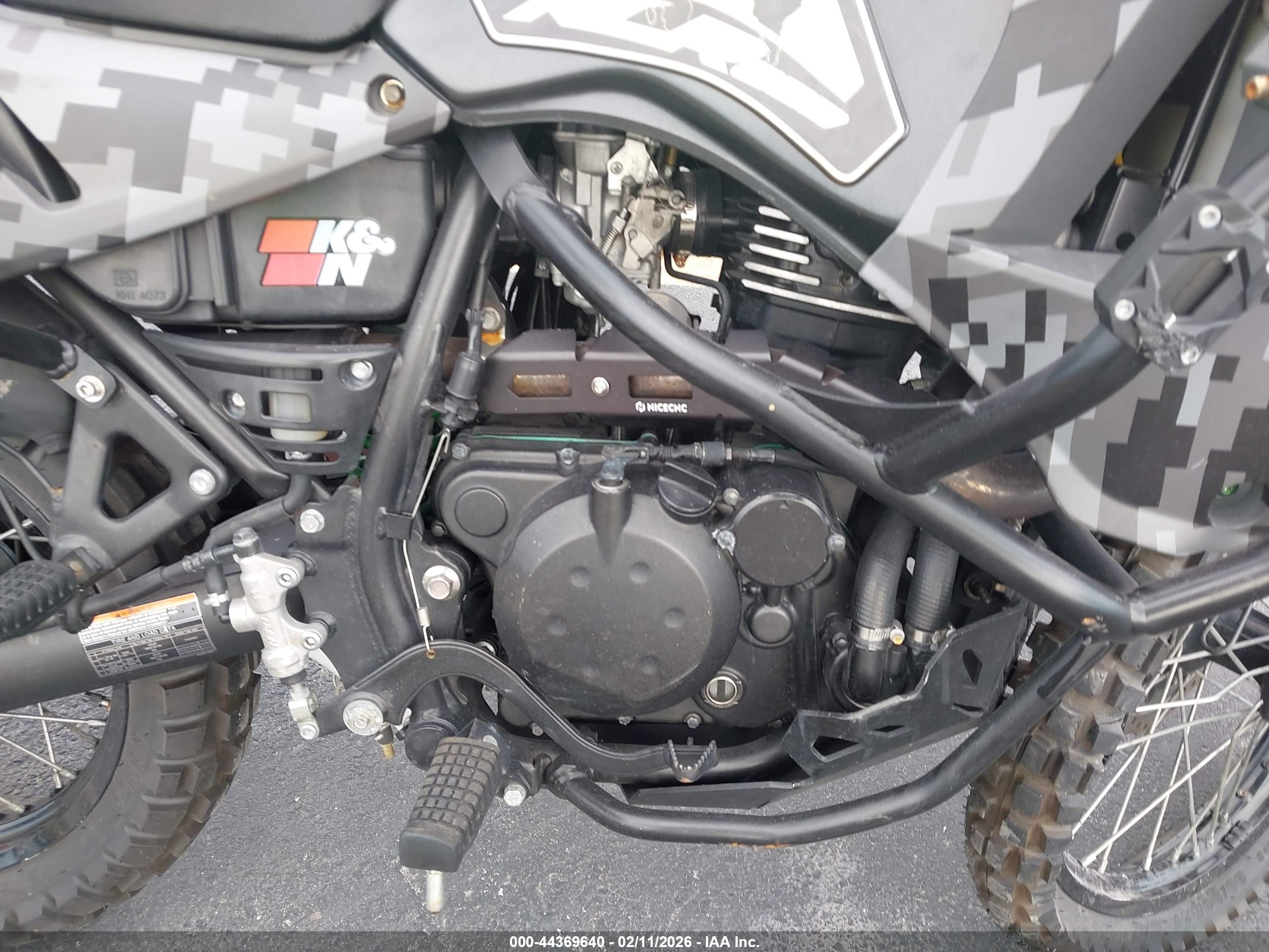 KAWASAKI KL650 image 8