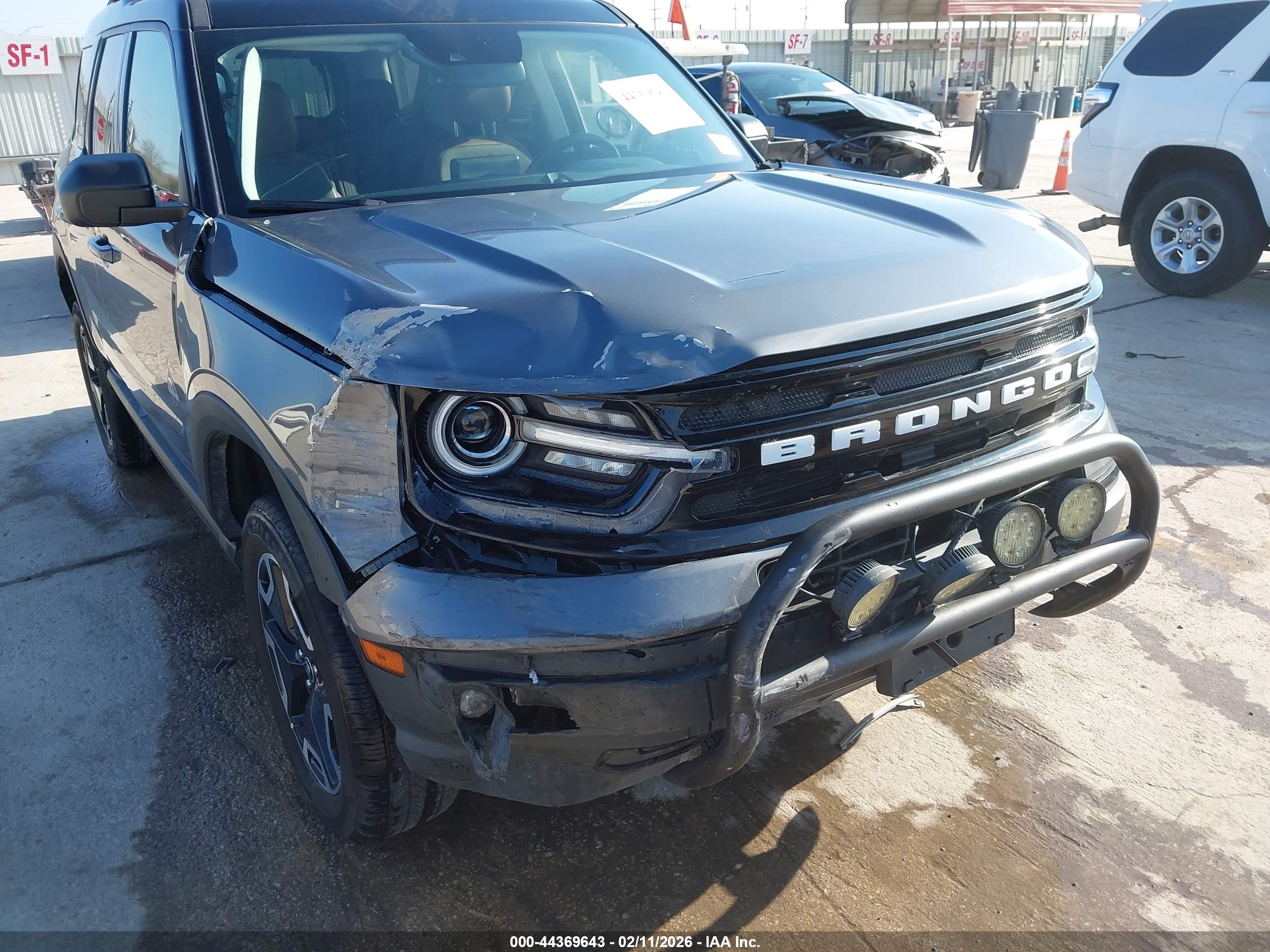 FORD BRONCO image 6