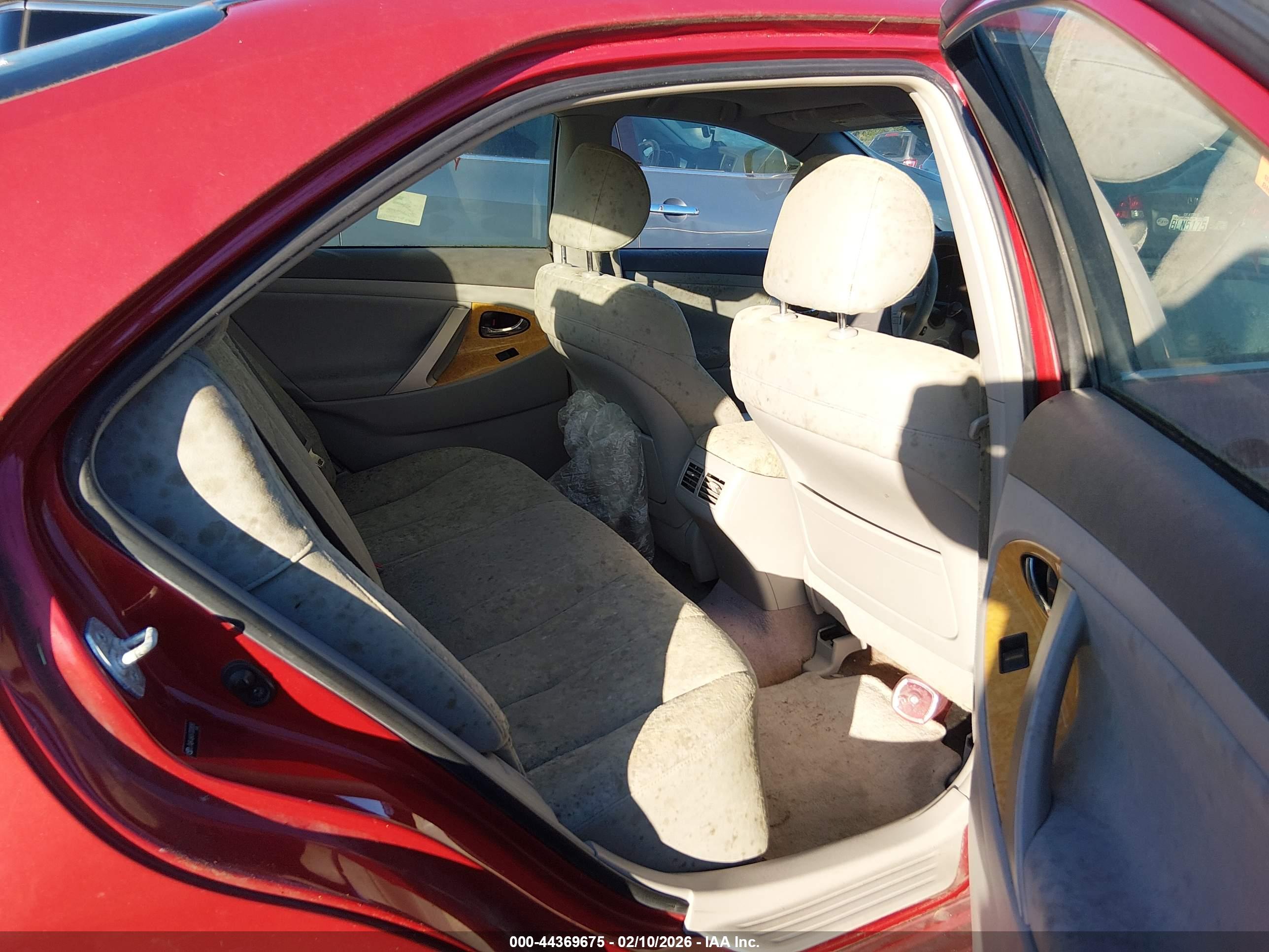 TOYOTA CAMRY image 8