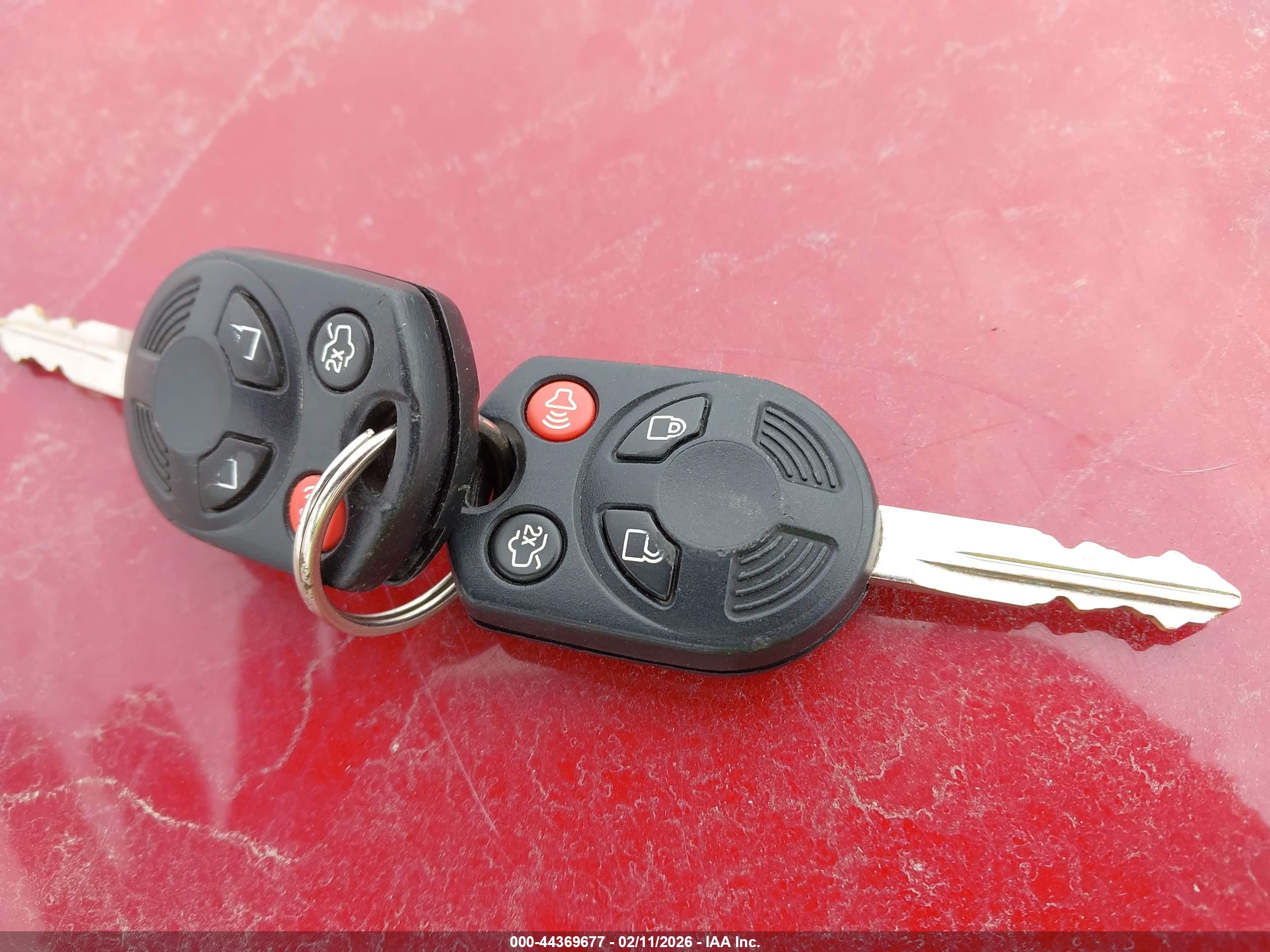 FORD ESCAPE image 11