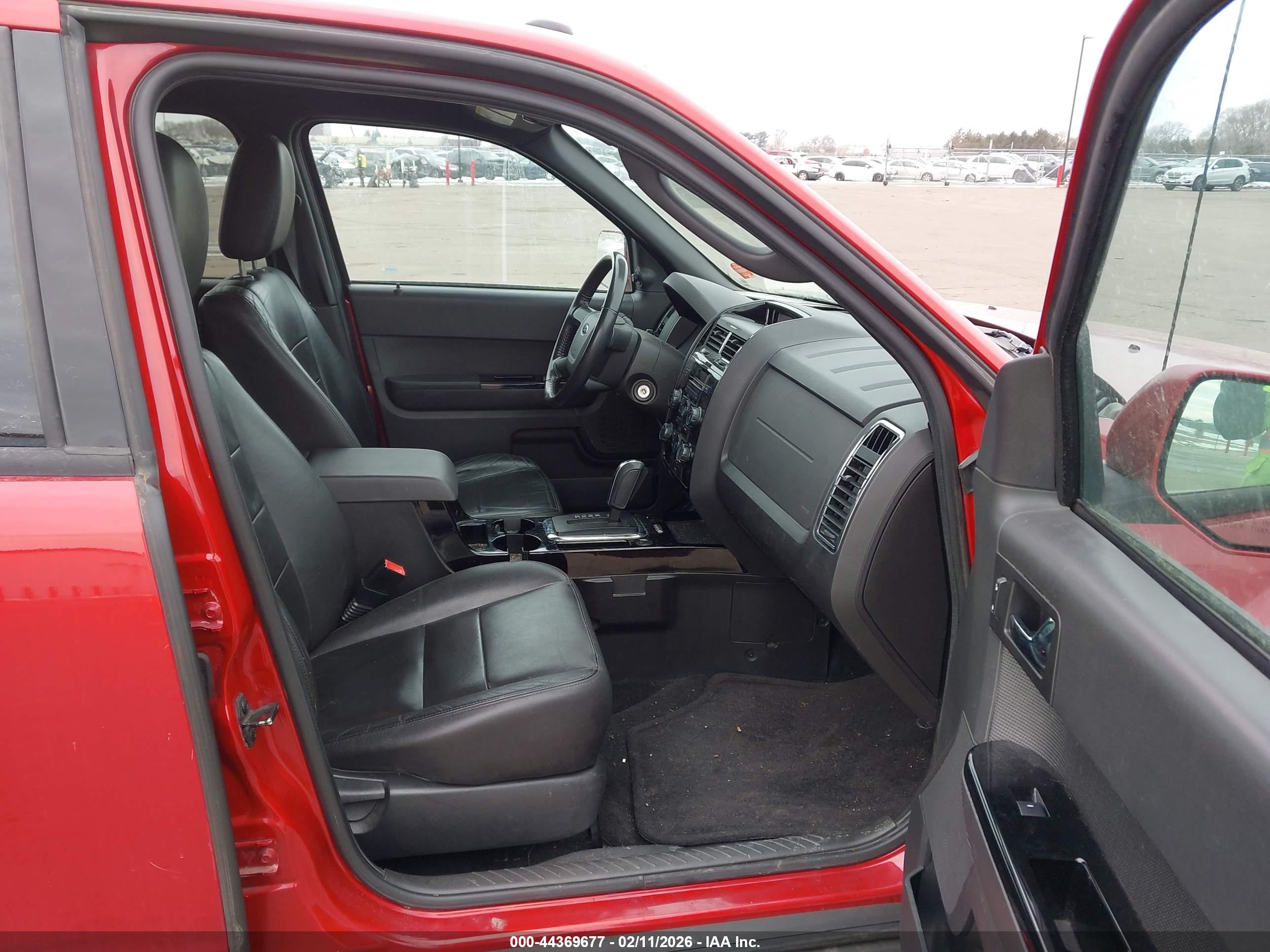 FORD ESCAPE image 5