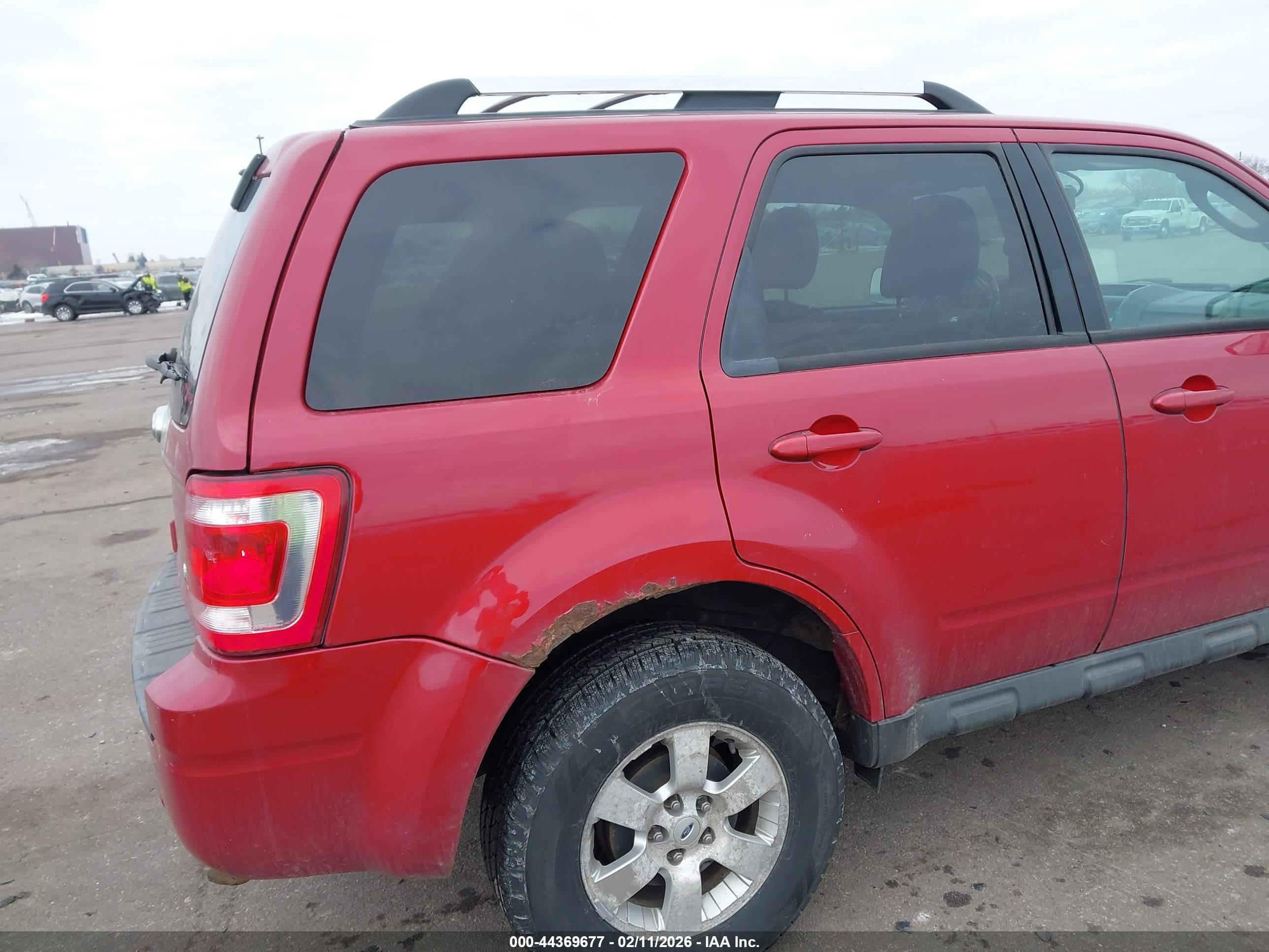 FORD ESCAPE image 6