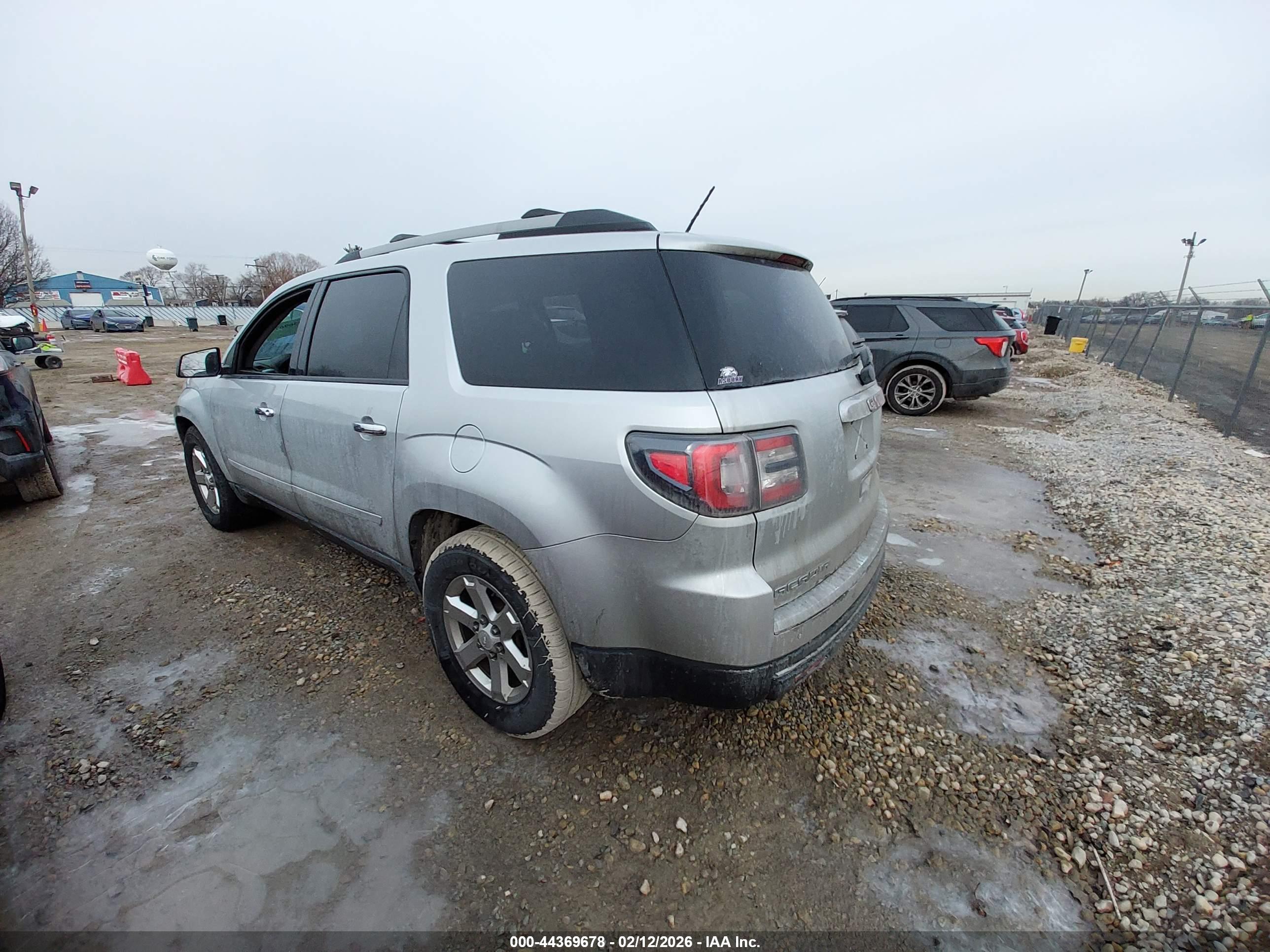 GMC ACADIA image 3