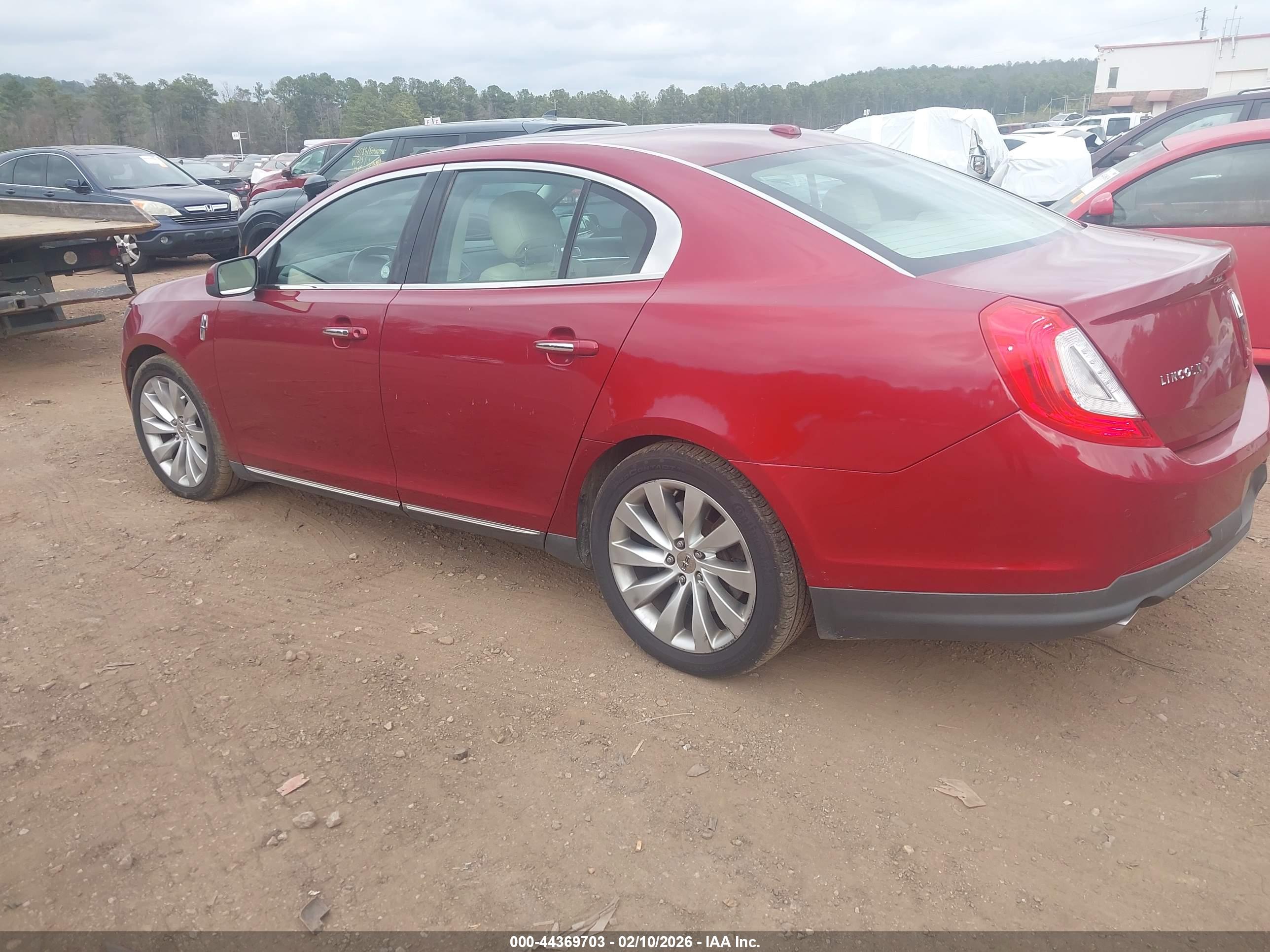 LINCOLN MKS image 3