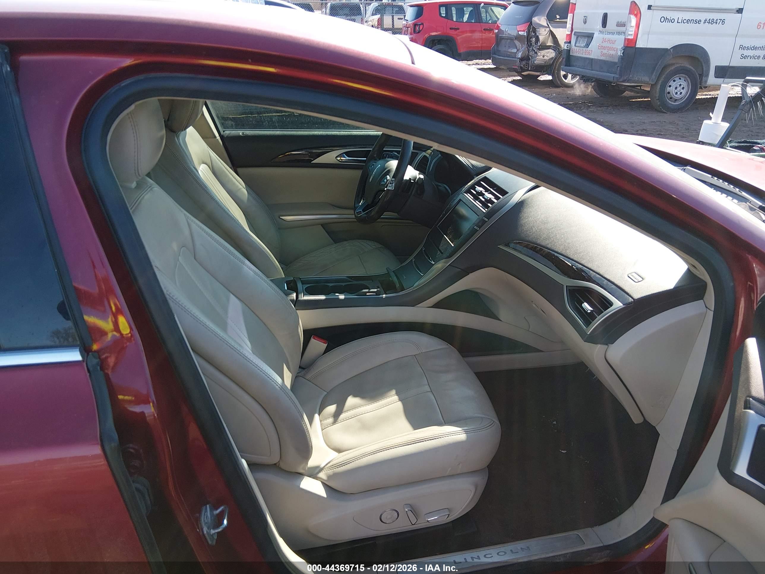 LINCOLN MKZ image 5