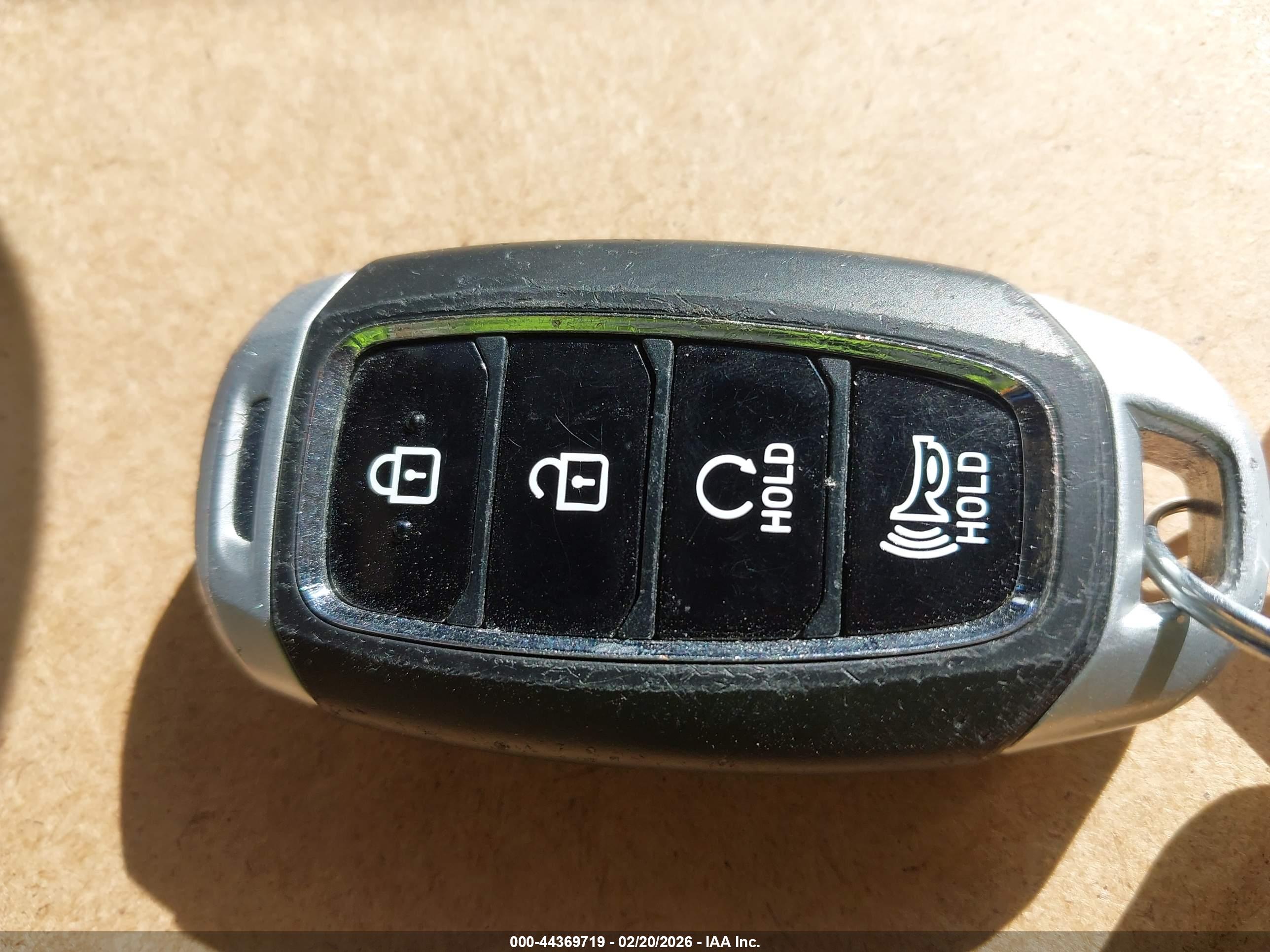 HYUNDAI VENUE image 11