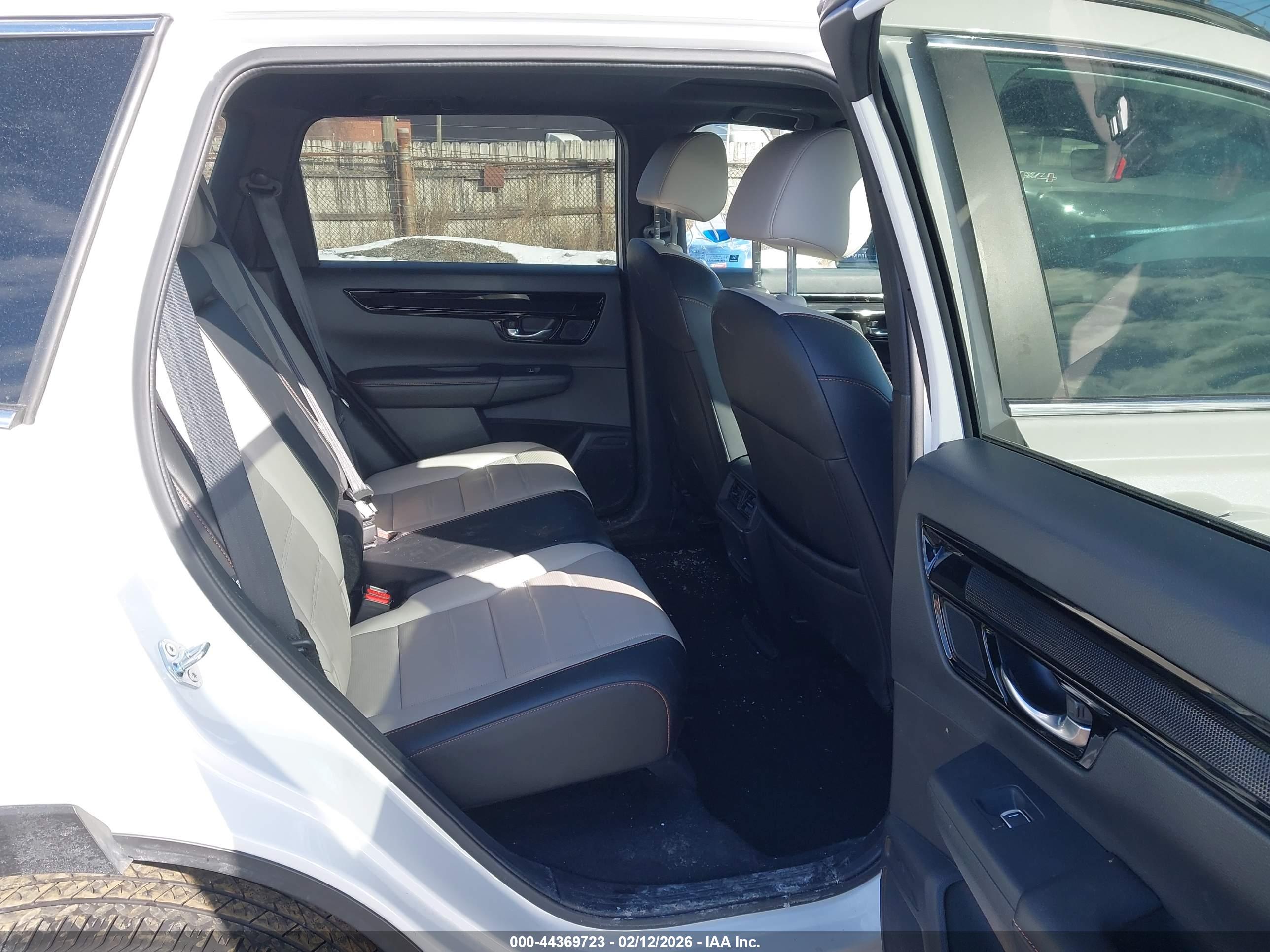 HONDA CR-V image 8