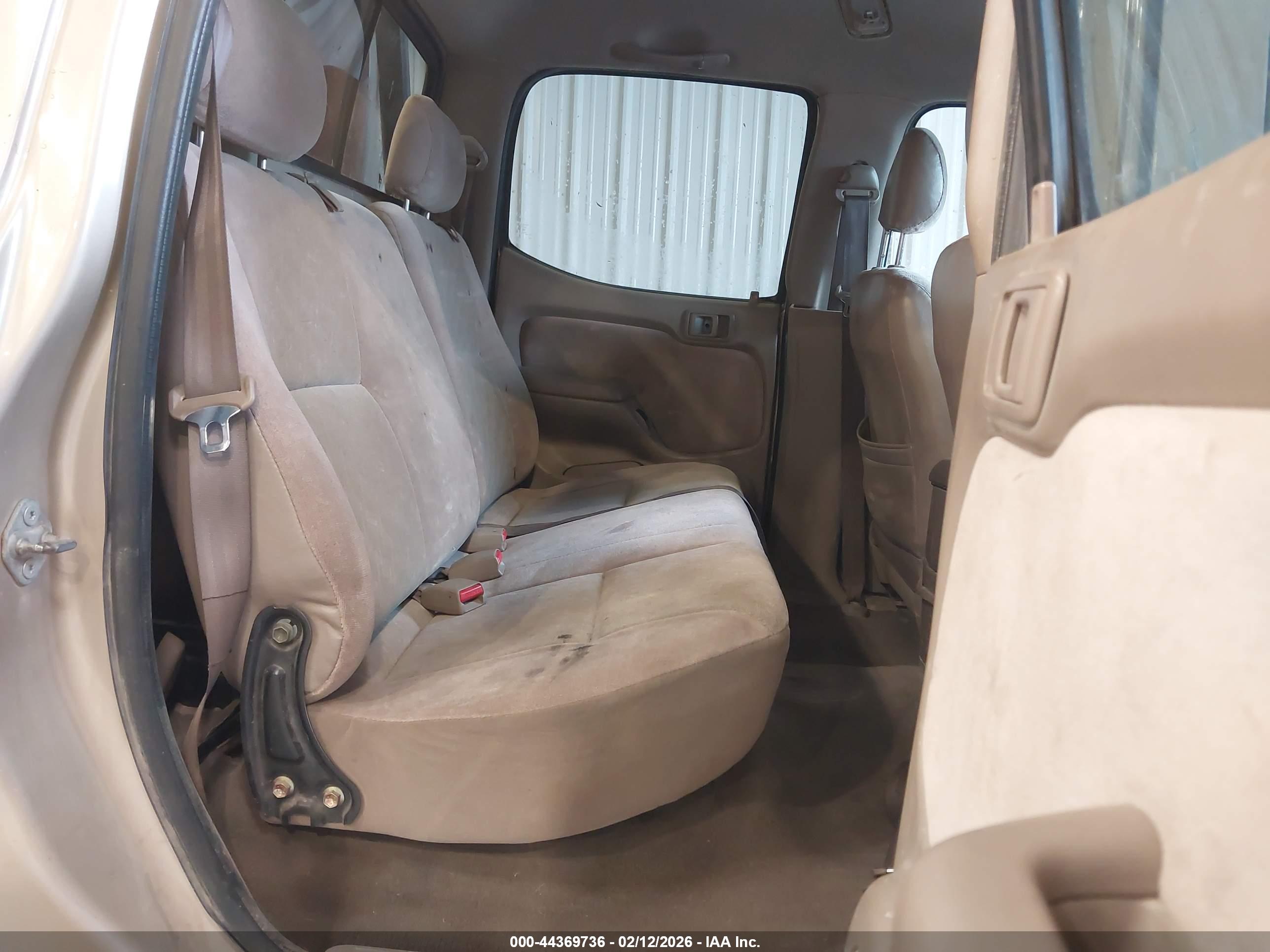 TOYOTA TACOMA image 8