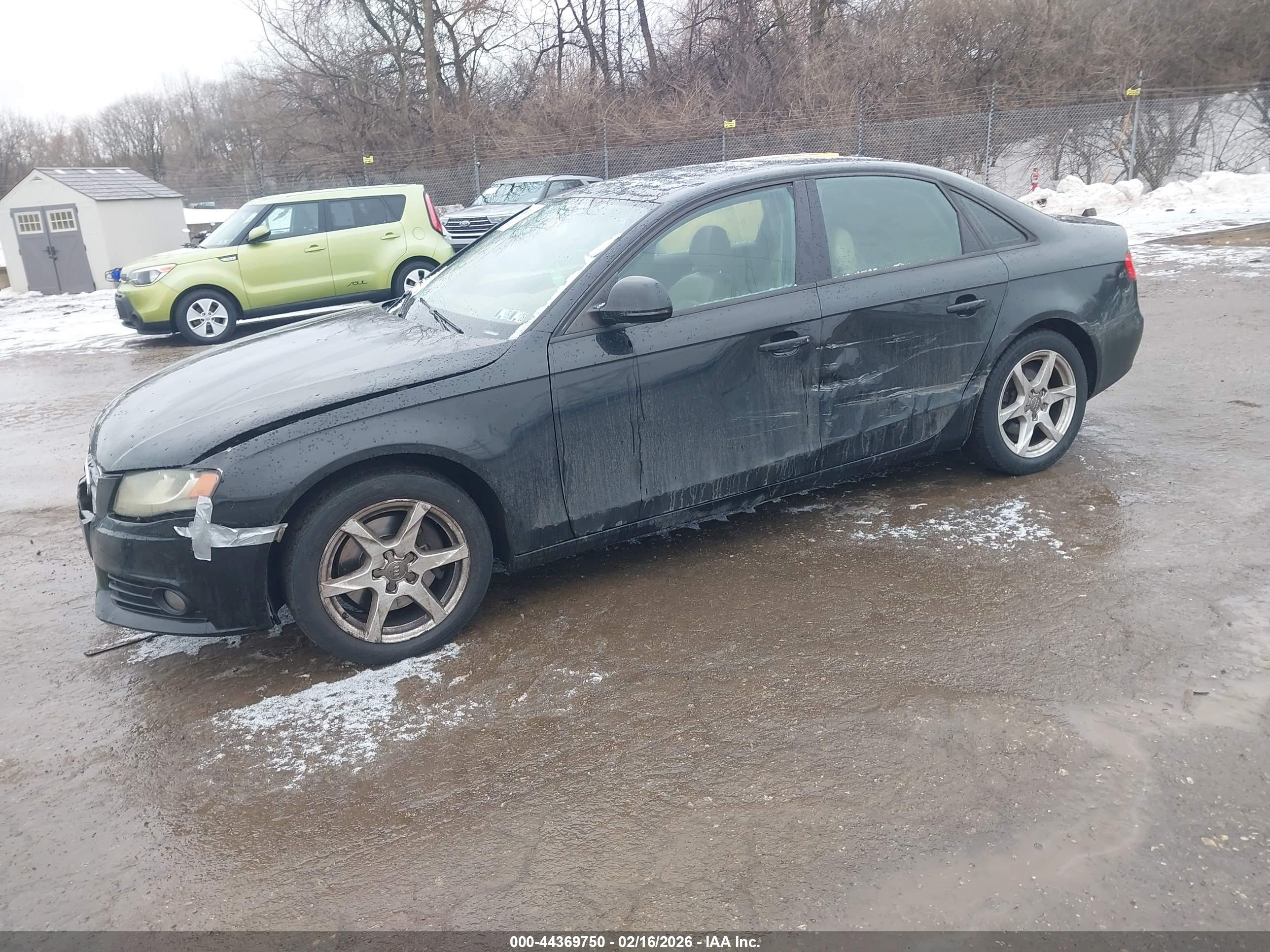 AUDI A4 image 2