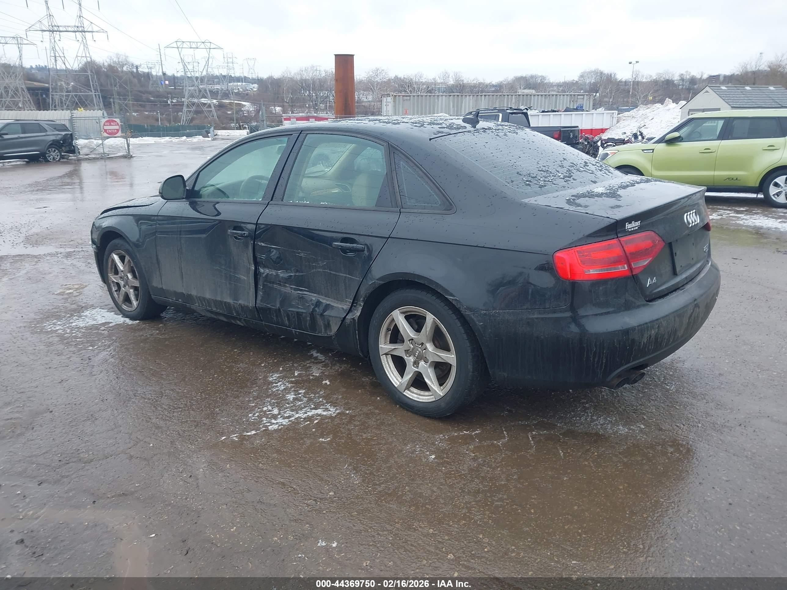 AUDI A4 image 3
