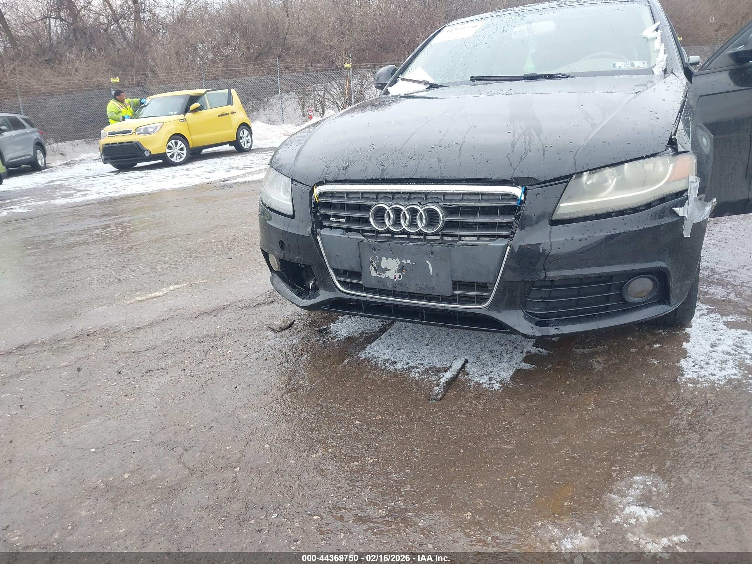 AUDI A4 image 6
