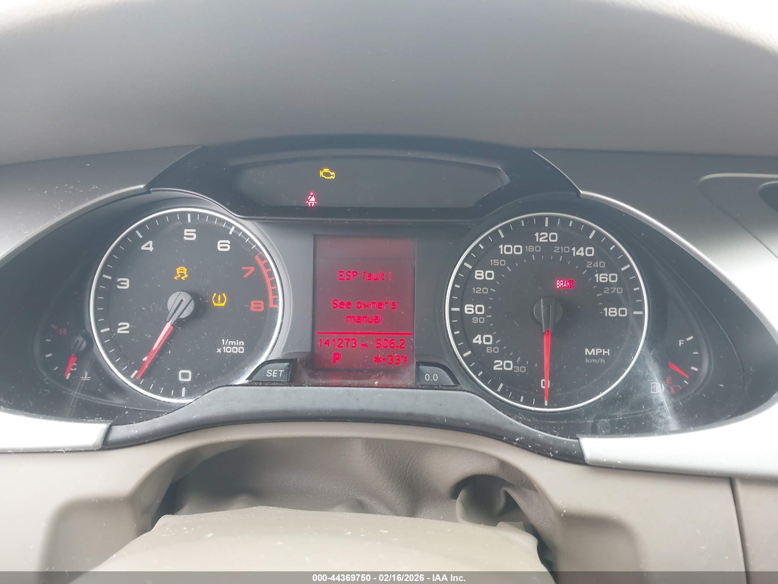 AUDI A4 image 7