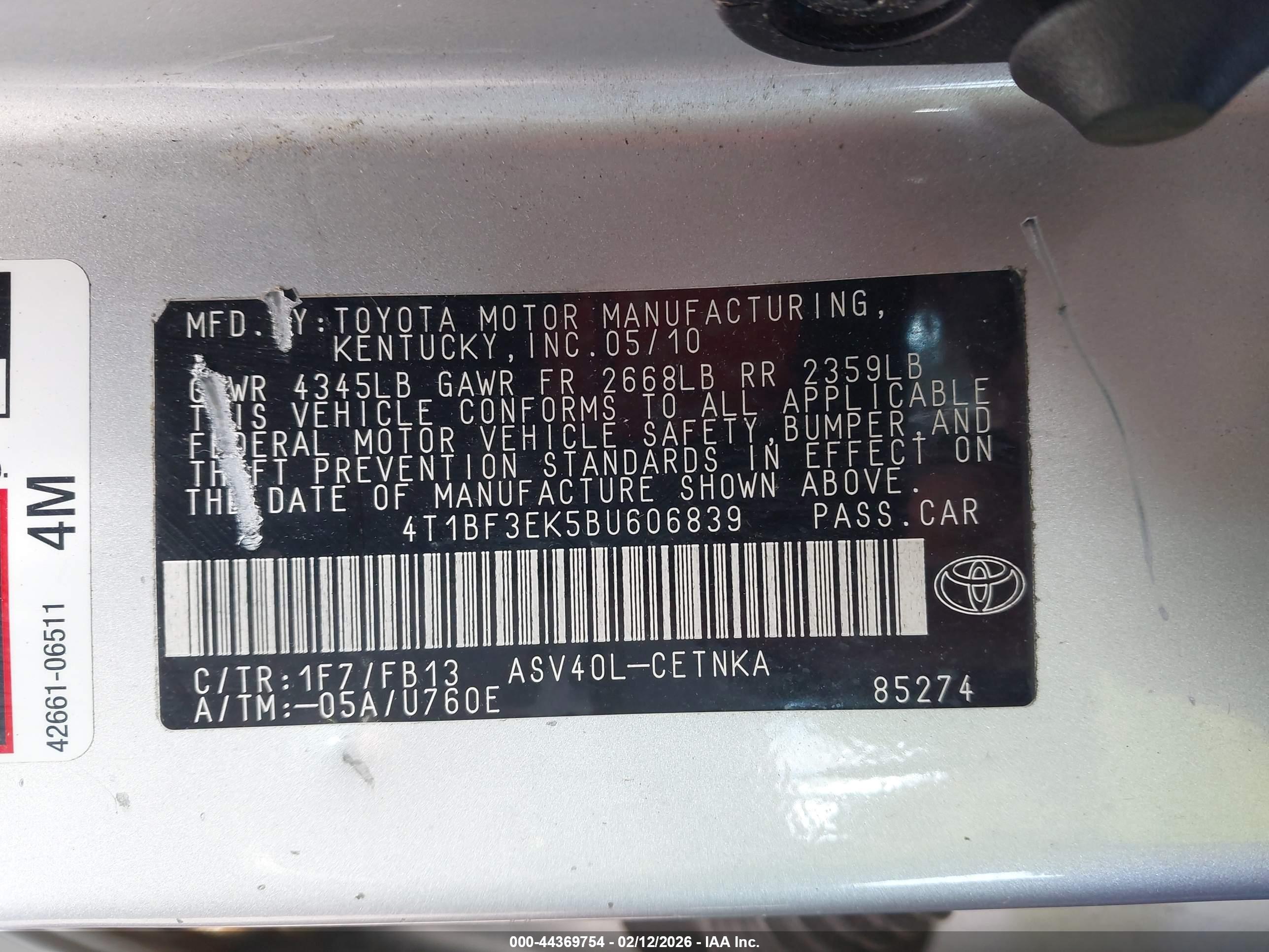 TOYOTA CAMRY image 9