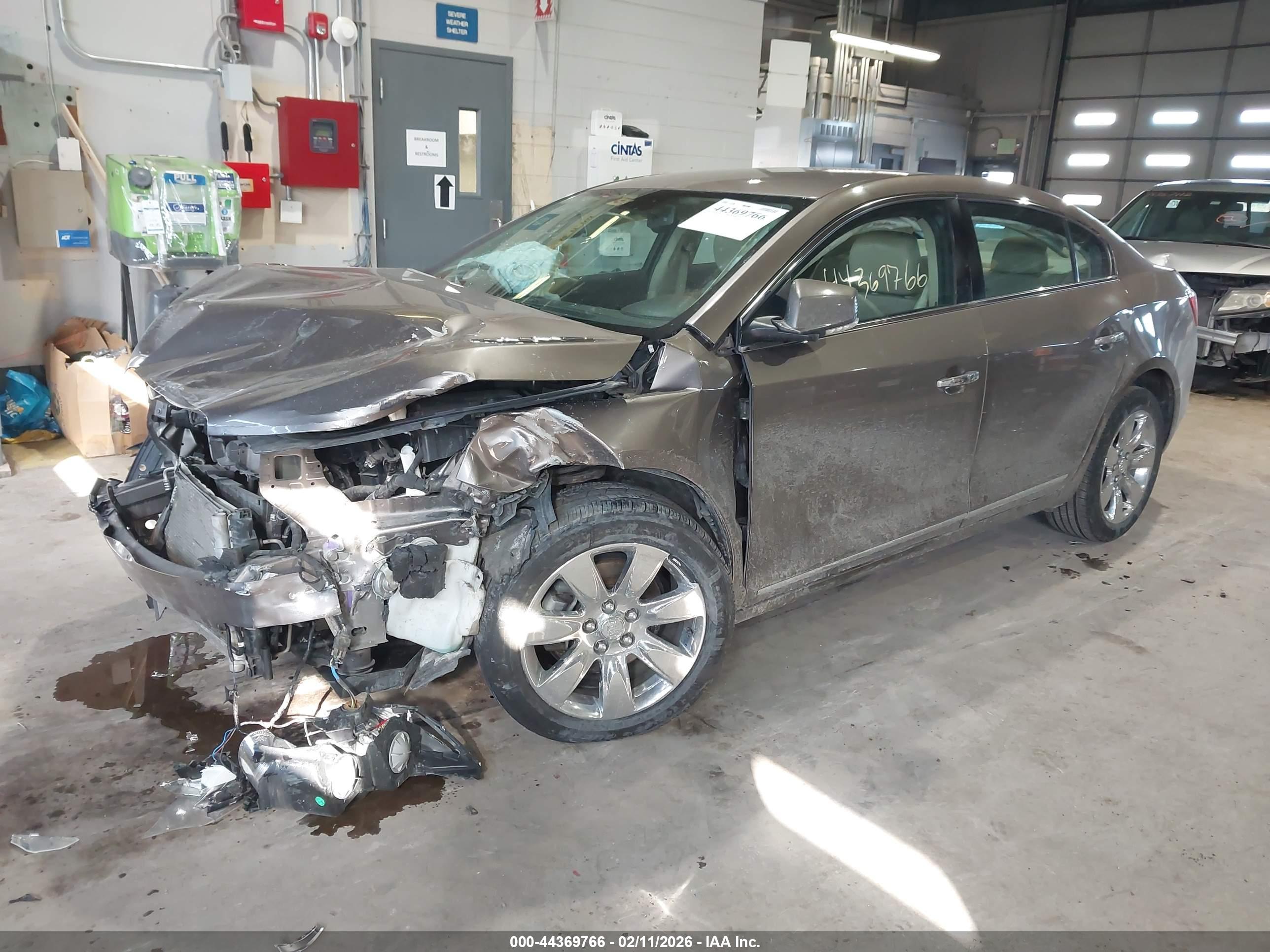 BUICK LACROSSE image 2
