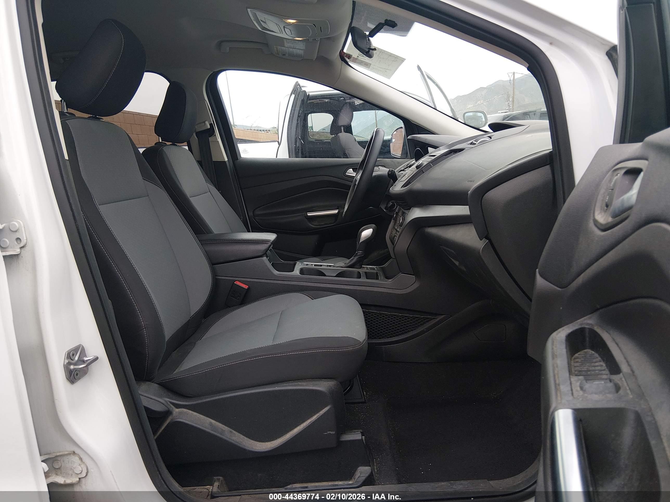 FORD ESCAPE image 5