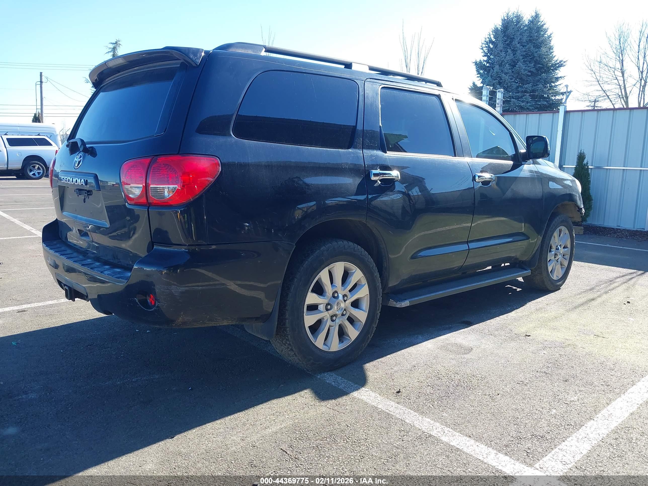 TOYOTA SEQUOIA image 4