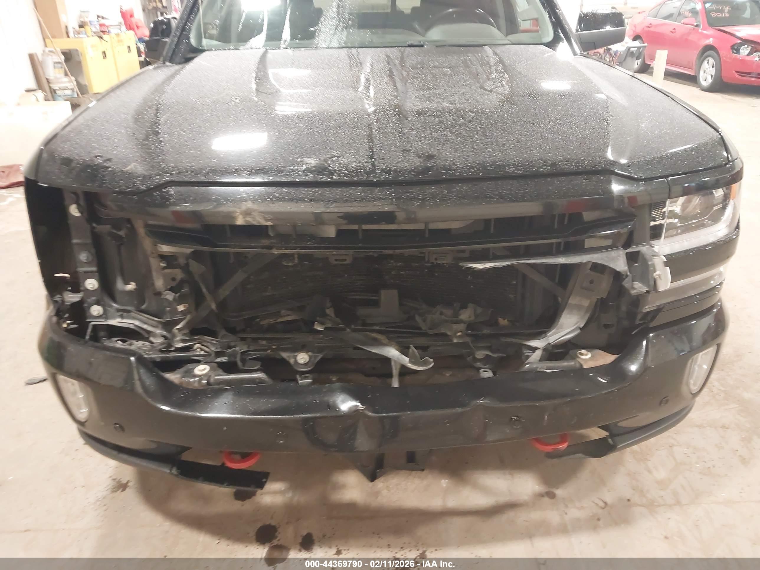 CHEVROLET SILVERADO image 6