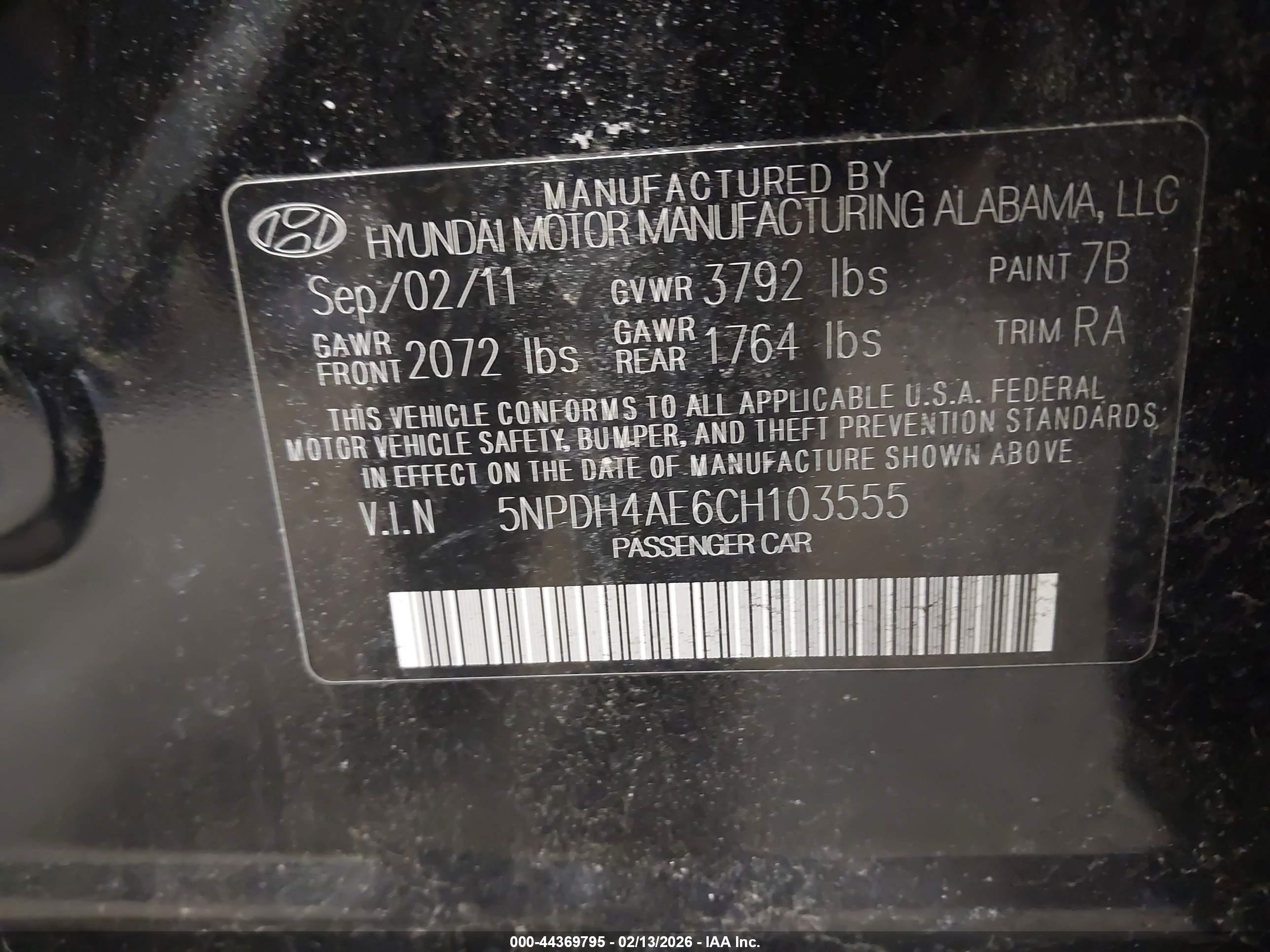HYUNDAI ELANTRA image 9