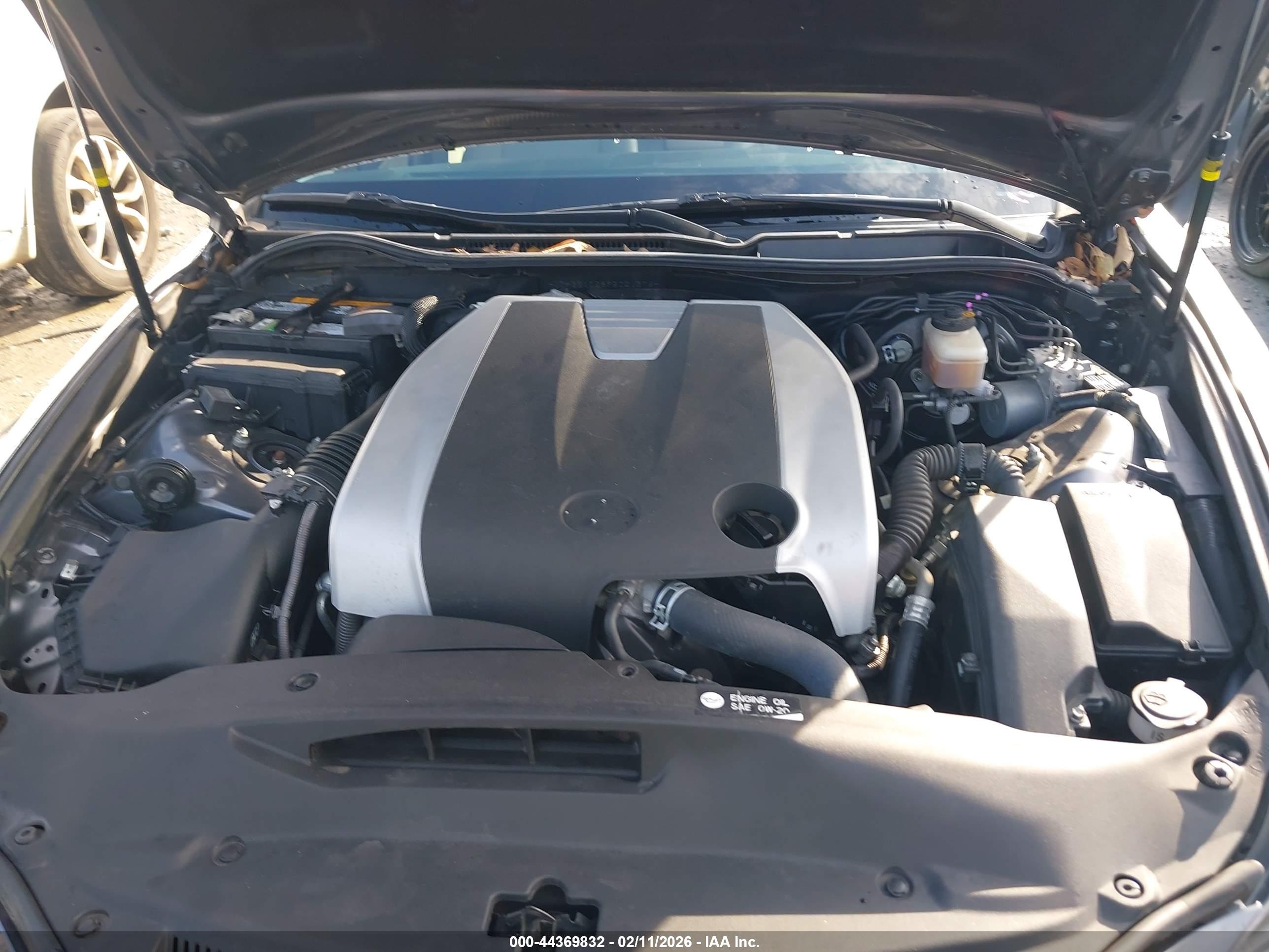LEXUS IS image 10