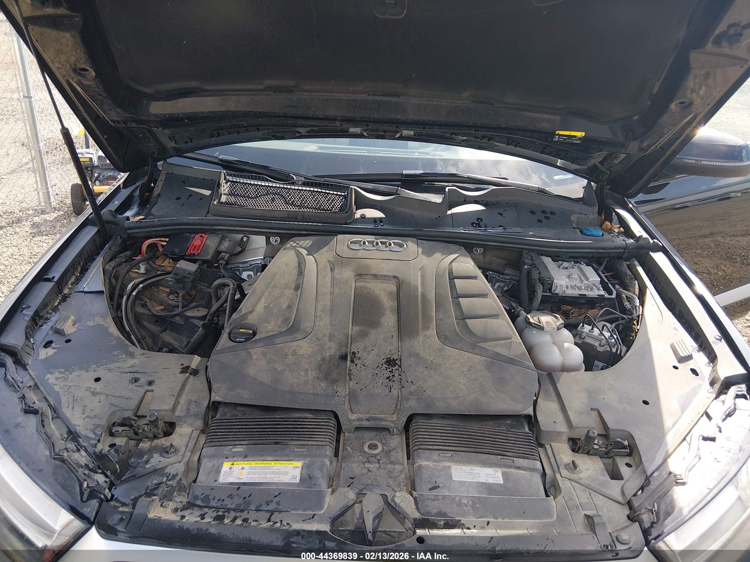 AUDI Q7 image 10
