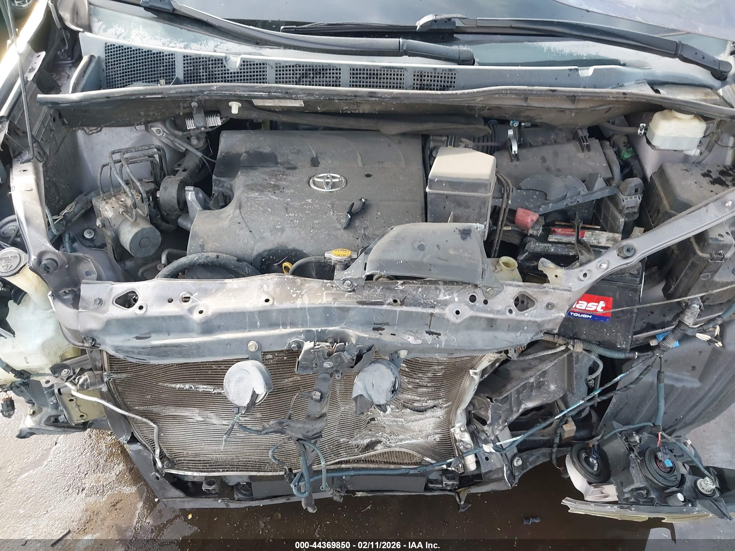 TOYOTA SIENNA image 10