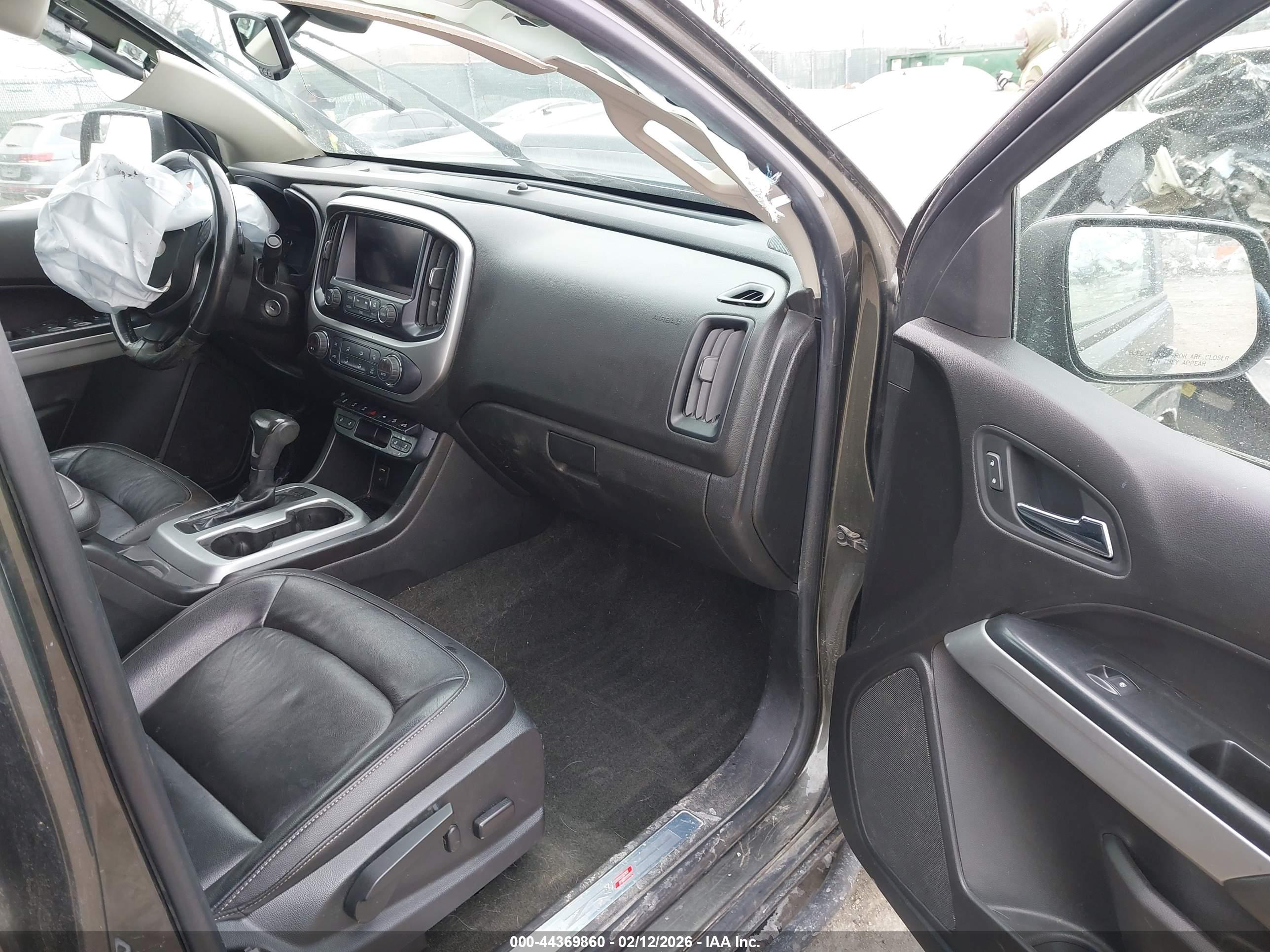 CHEVROLET COLORADO image 5