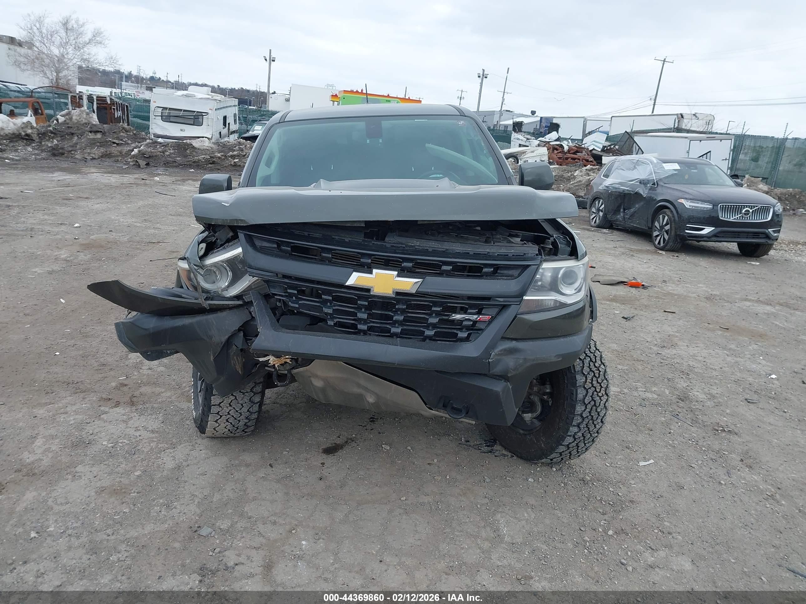 CHEVROLET COLORADO image 6