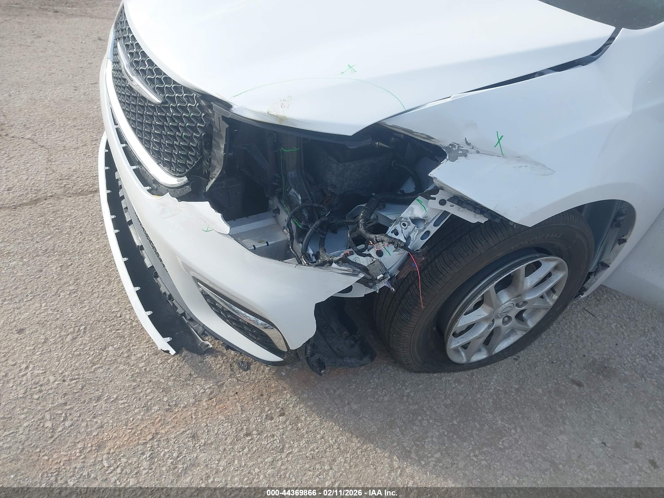 CHRYSLER PACIFICA image 6