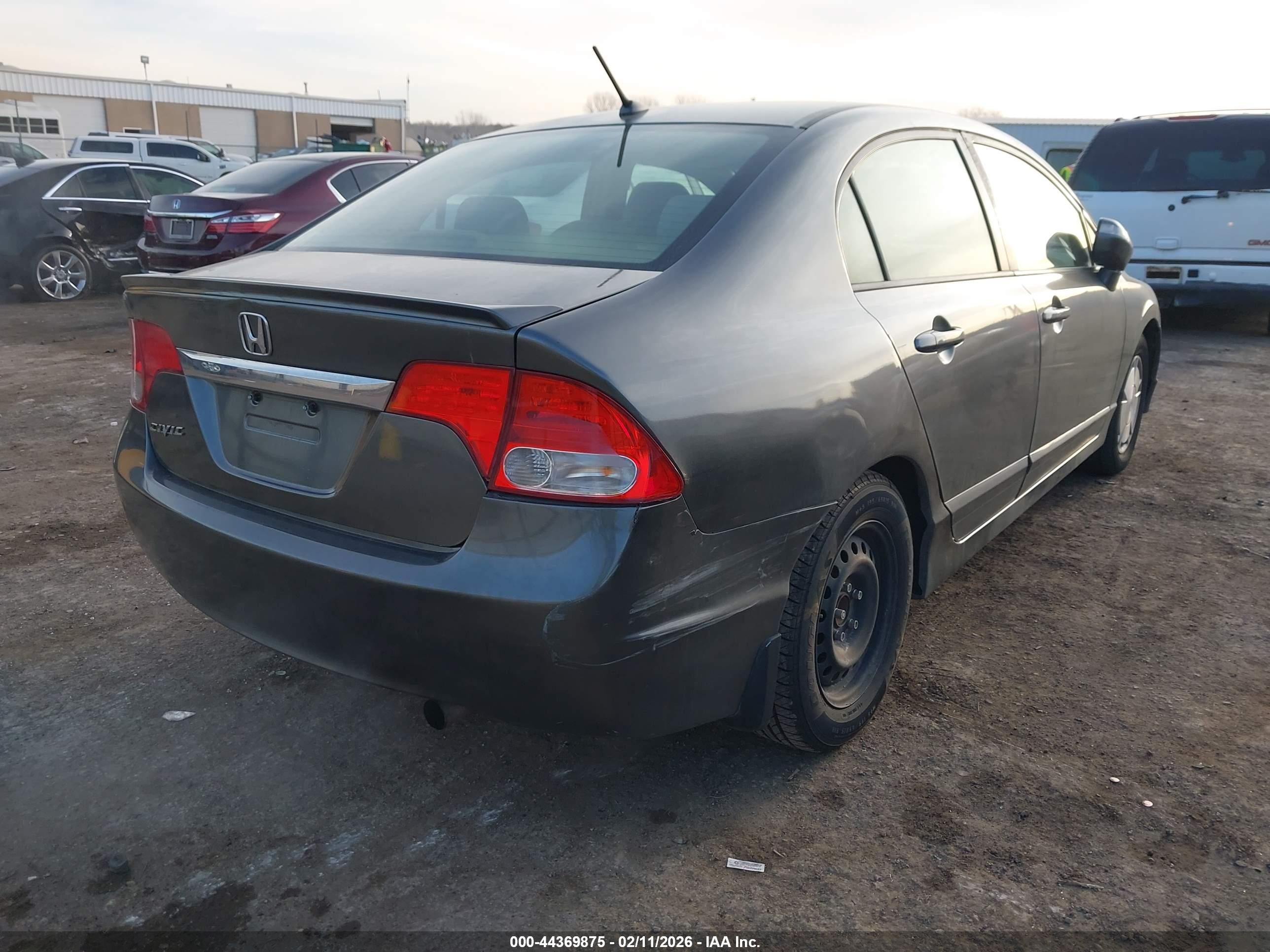 HONDA CIVIC image 4