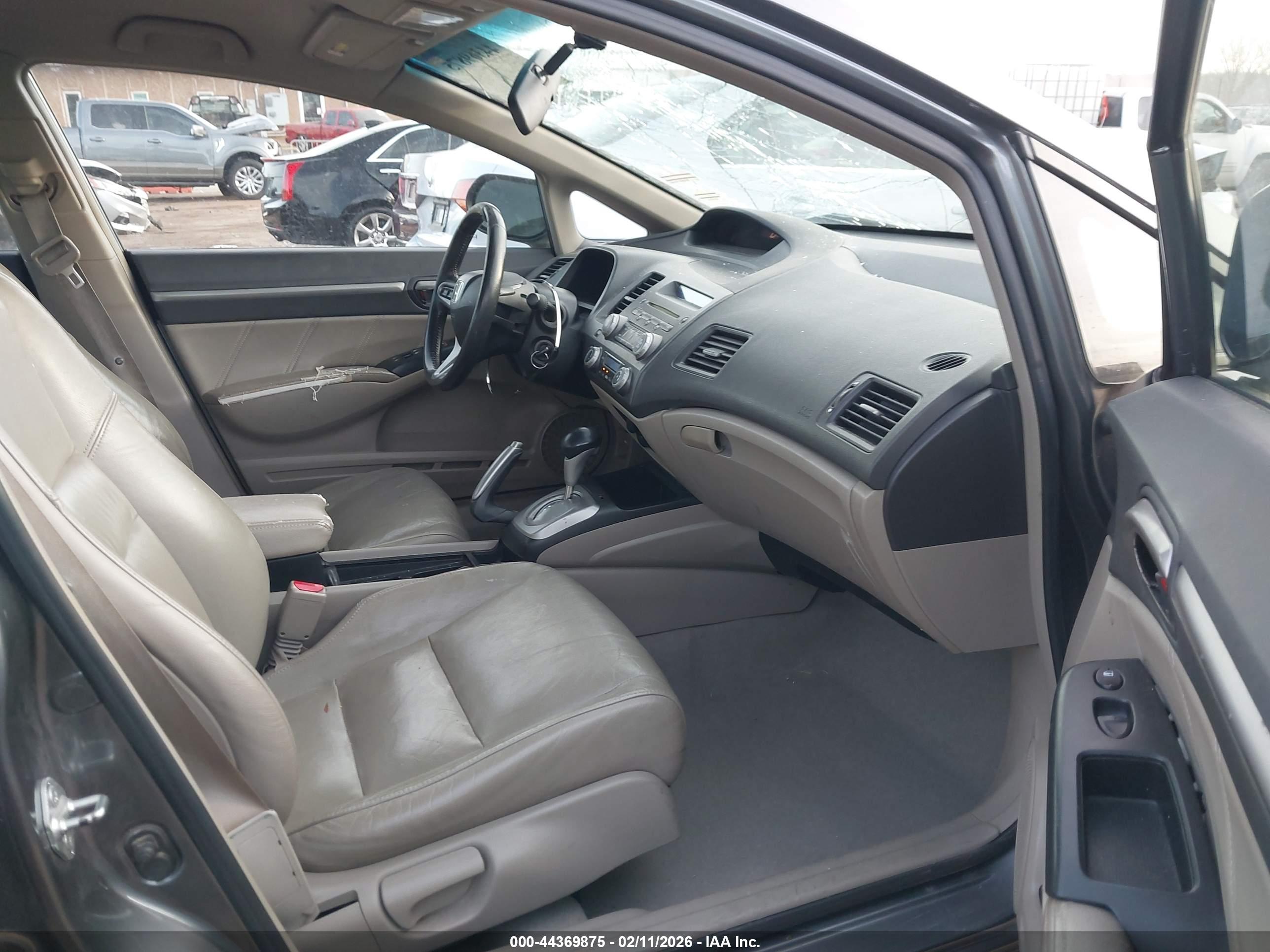 HONDA CIVIC image 5