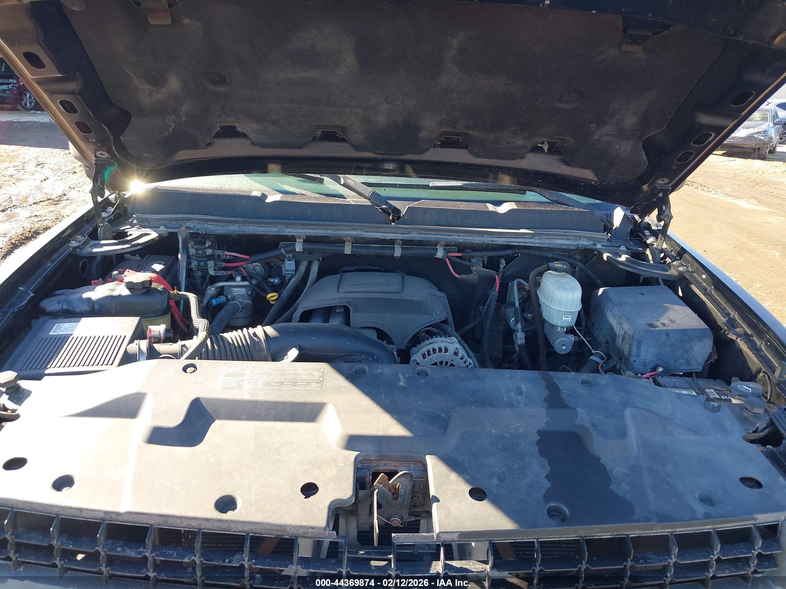 CHEVROLET SILVERADO image 10