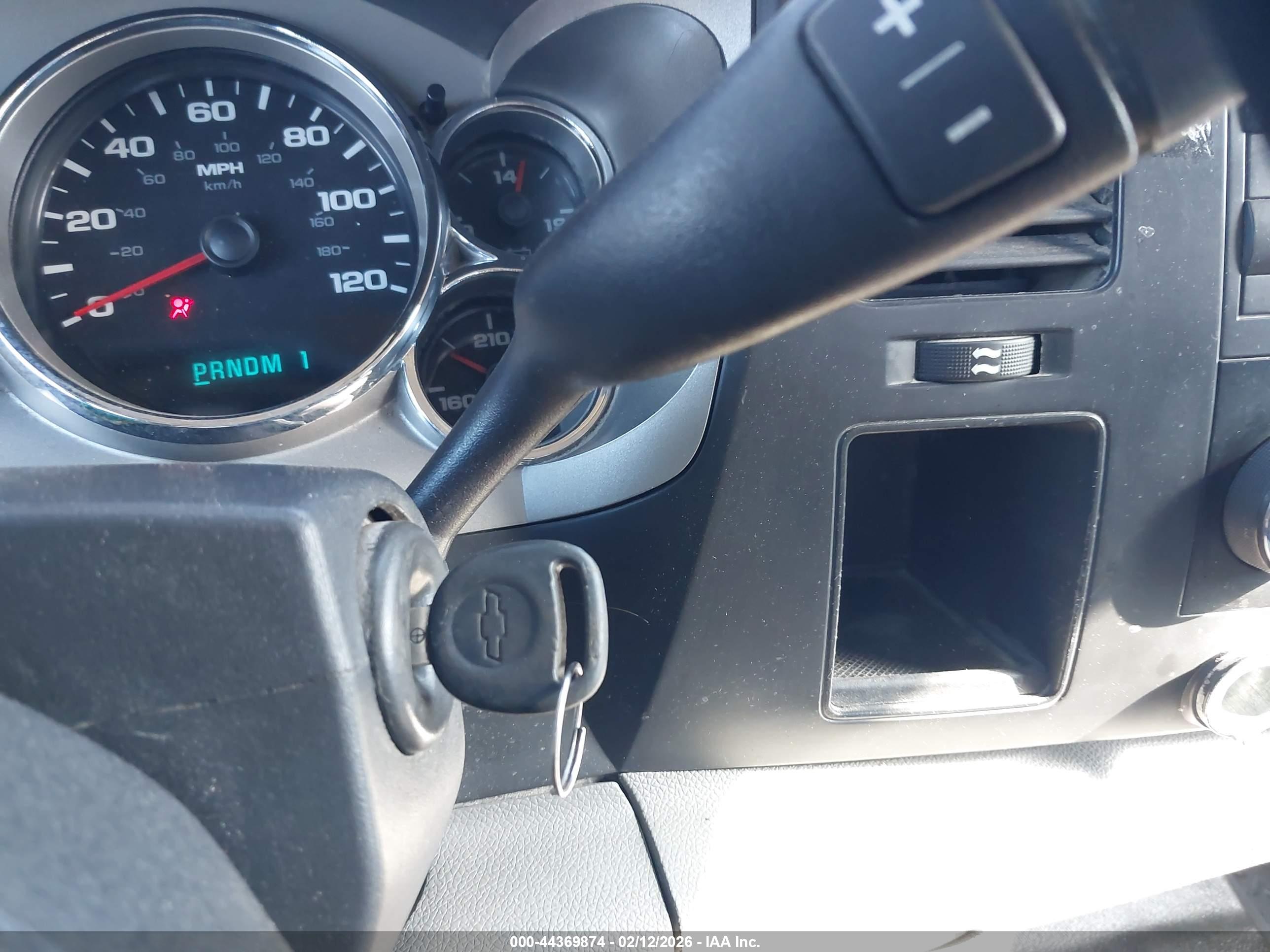 CHEVROLET SILVERADO image 11