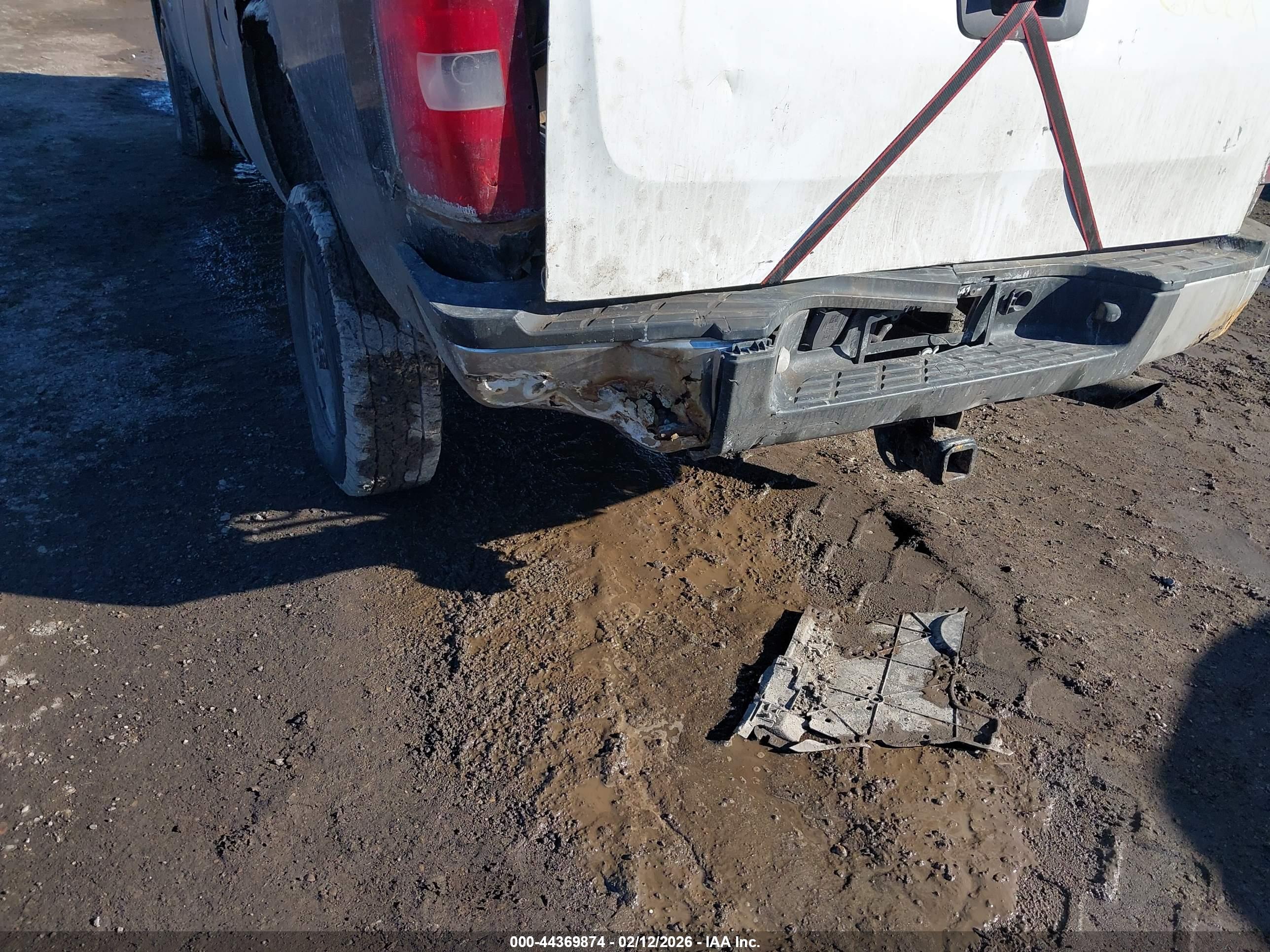 CHEVROLET SILVERADO image 6