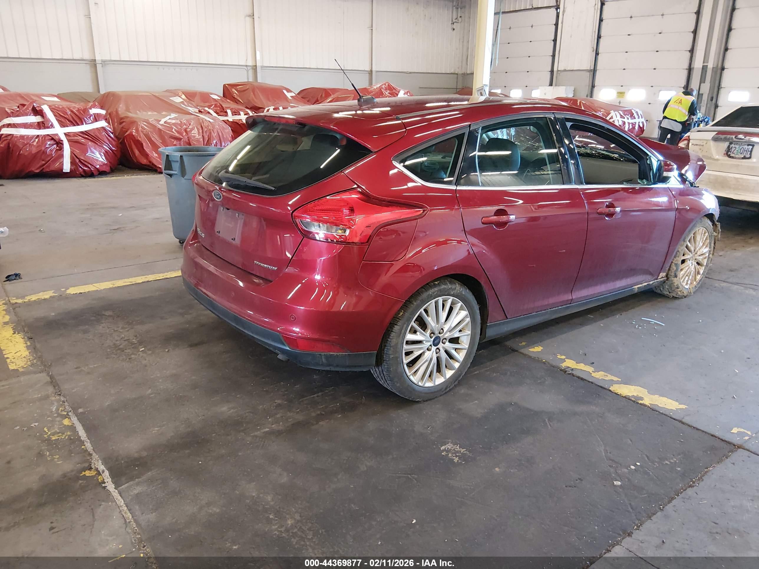 FORD FOCUS image 4
