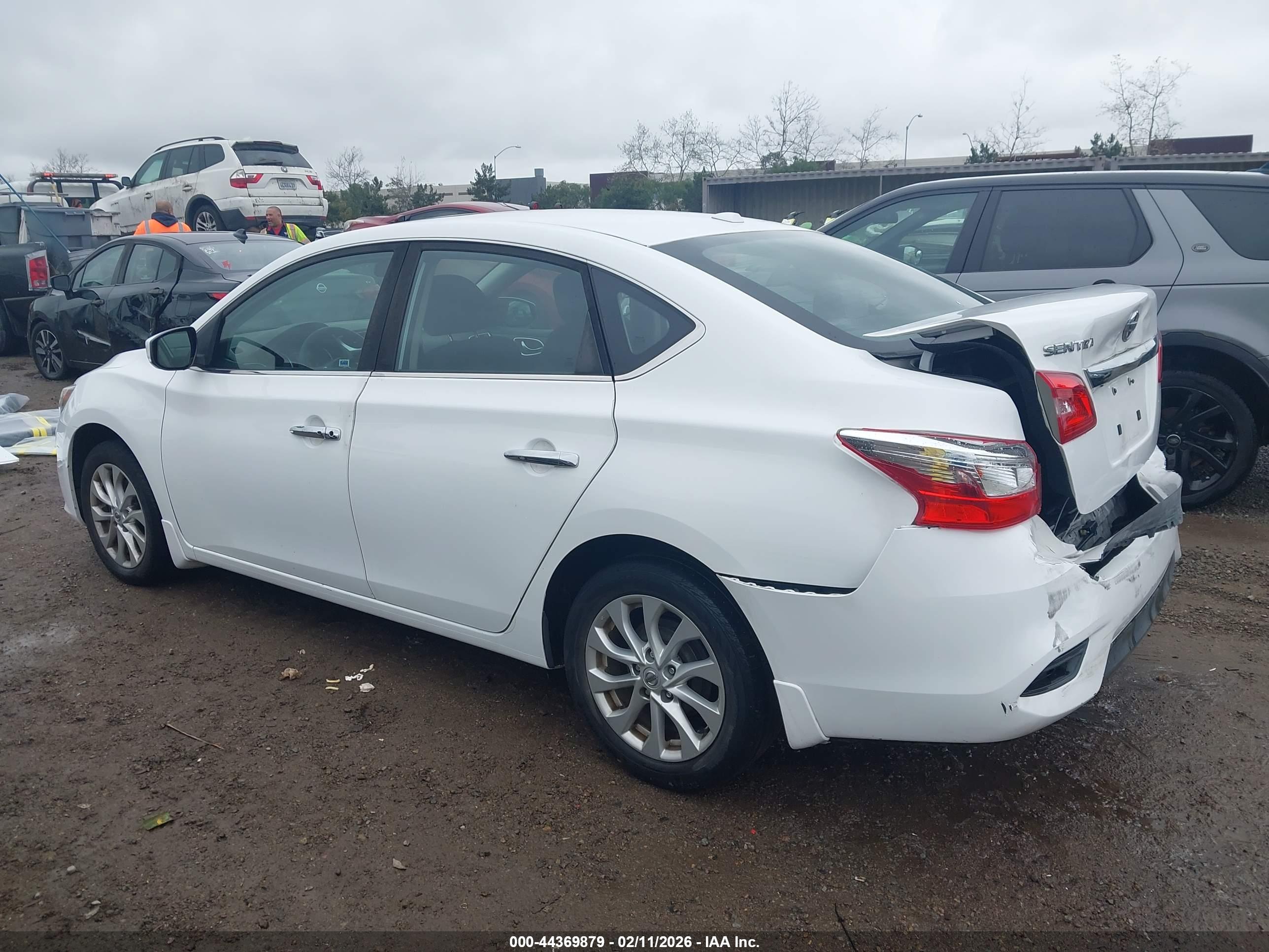 NISSAN SENTRA image 3