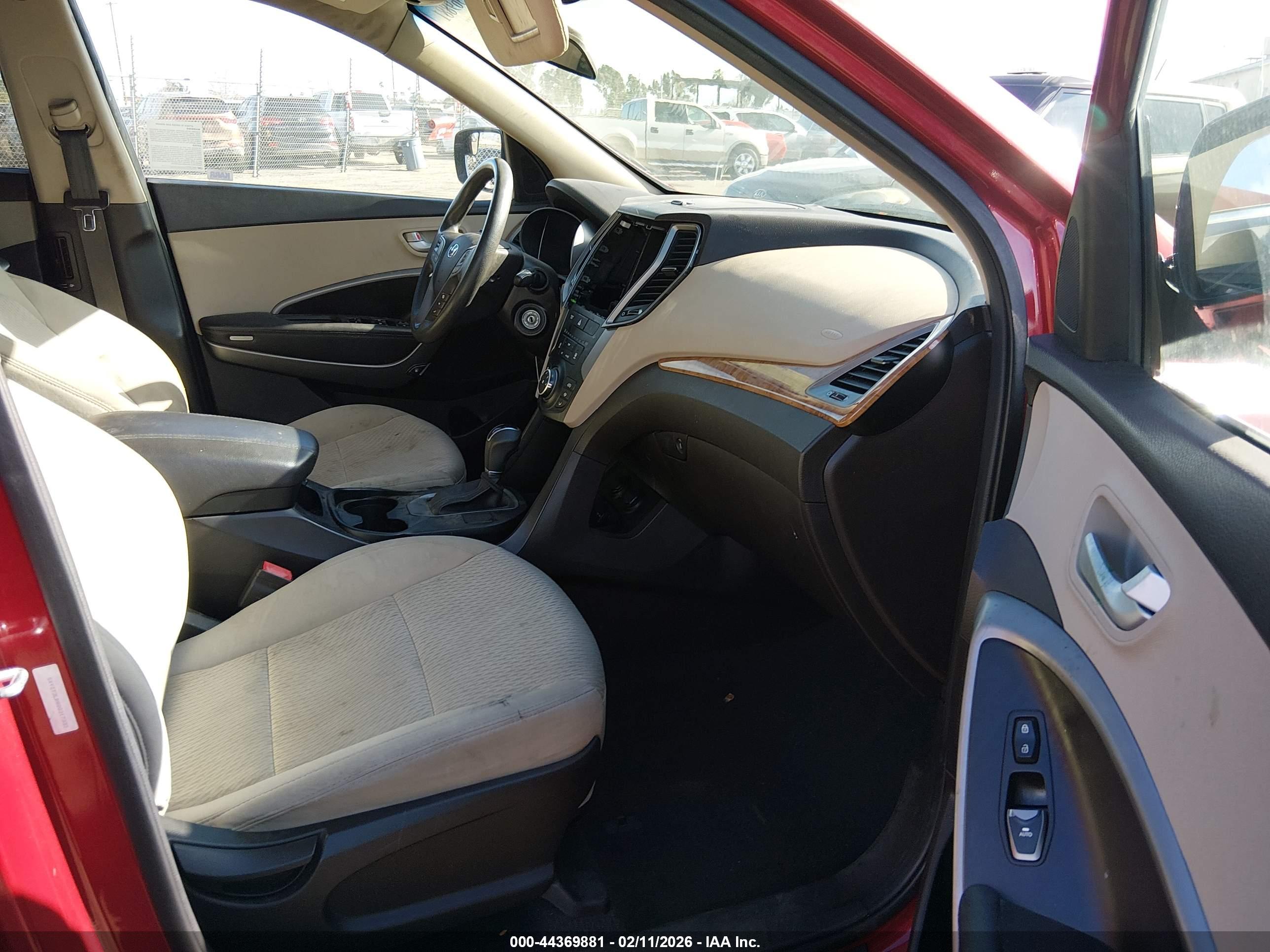 HYUNDAI SANTA image 5