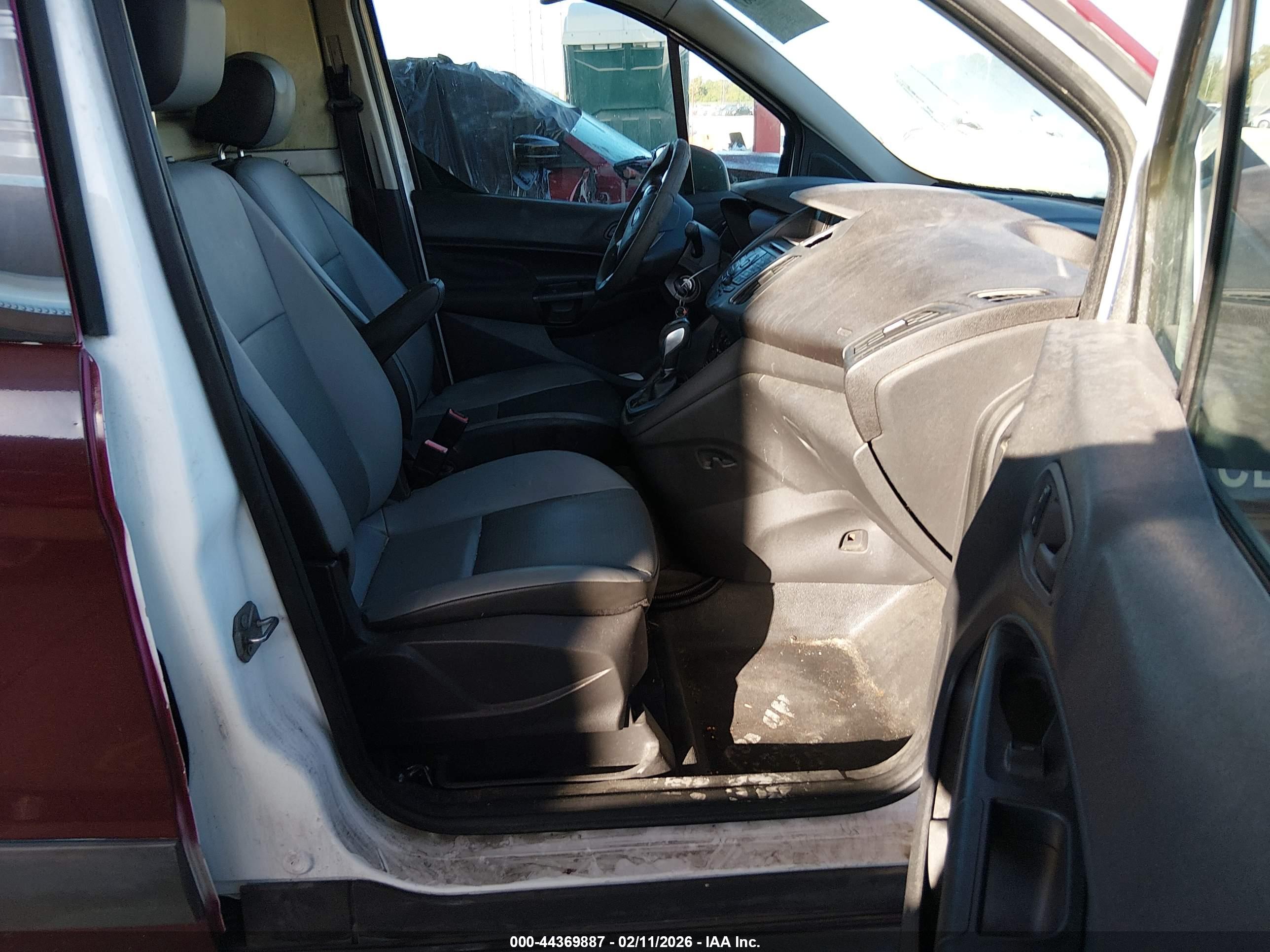 FORD TRANSIT image 5