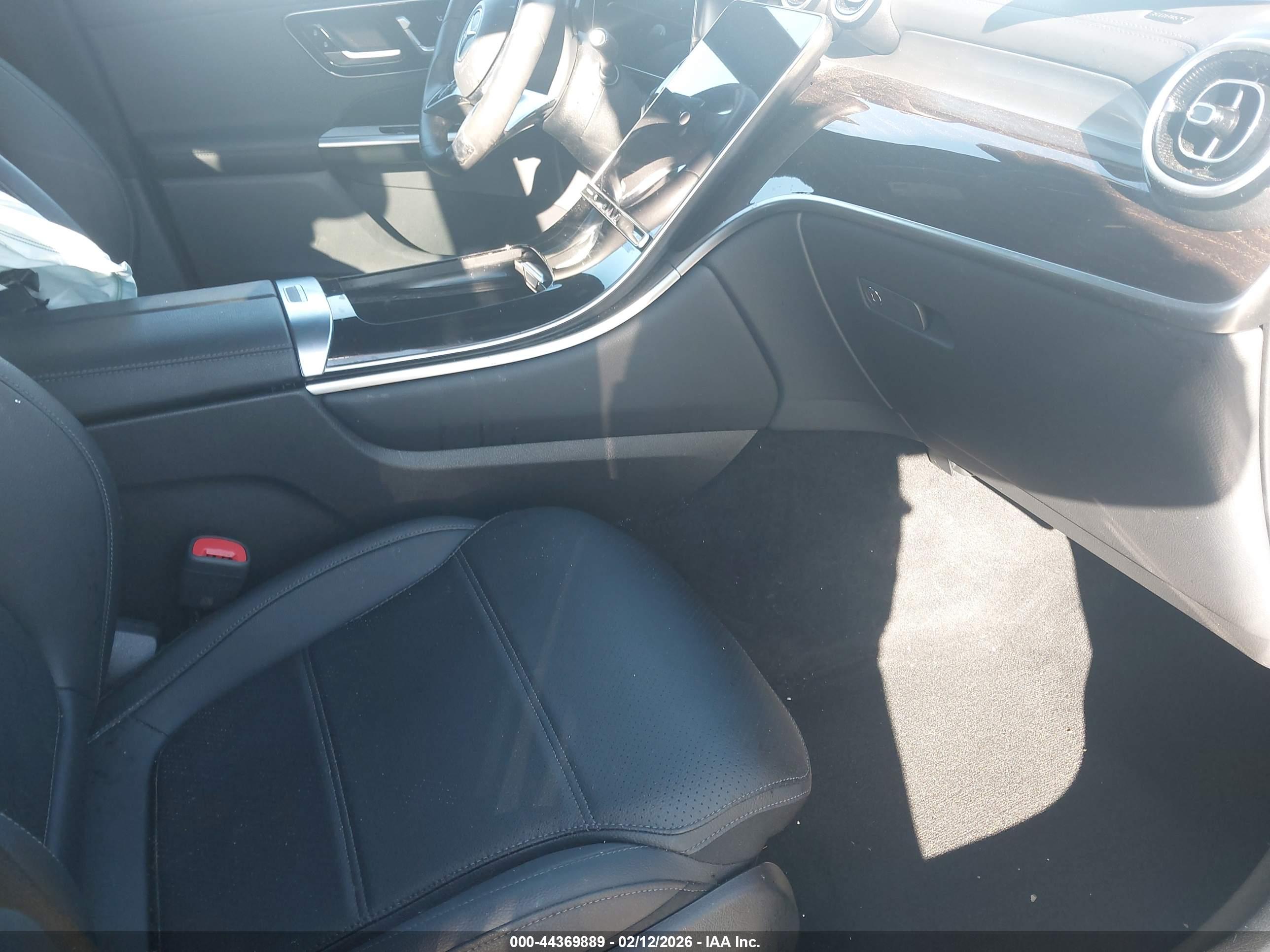 MERCEDES-BENZ GLC image 5