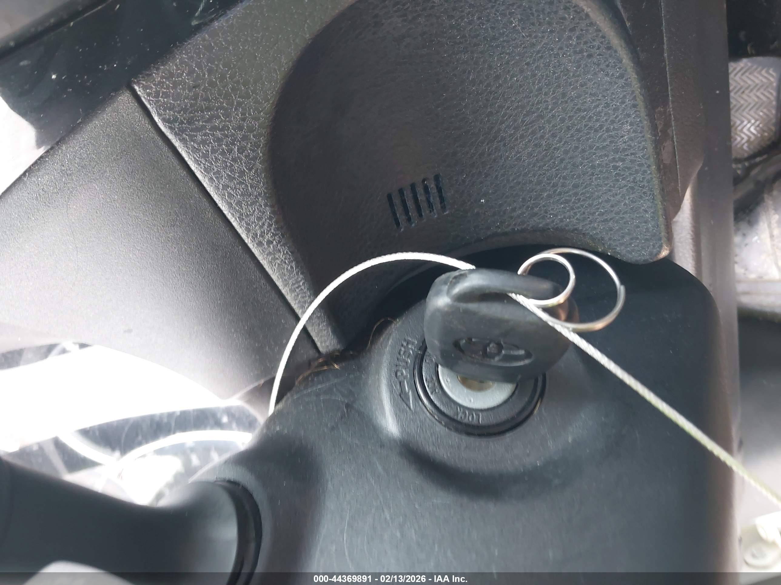 TOYOTA COROLLA image 11