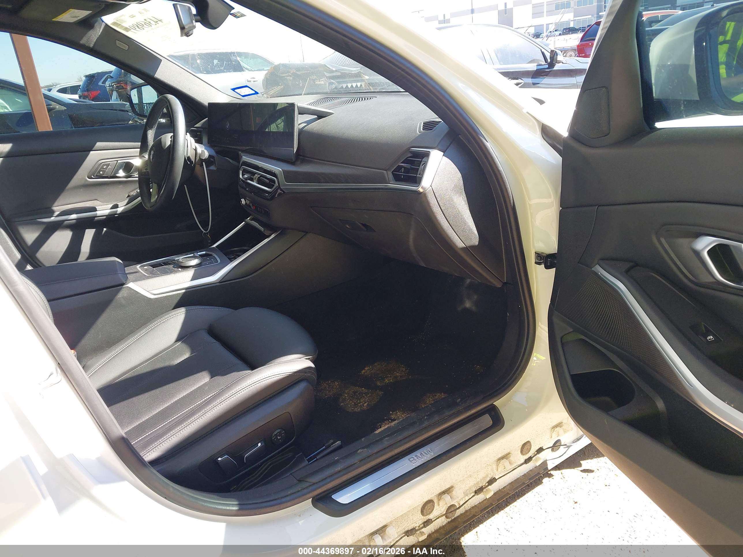 BMW 330I image 5