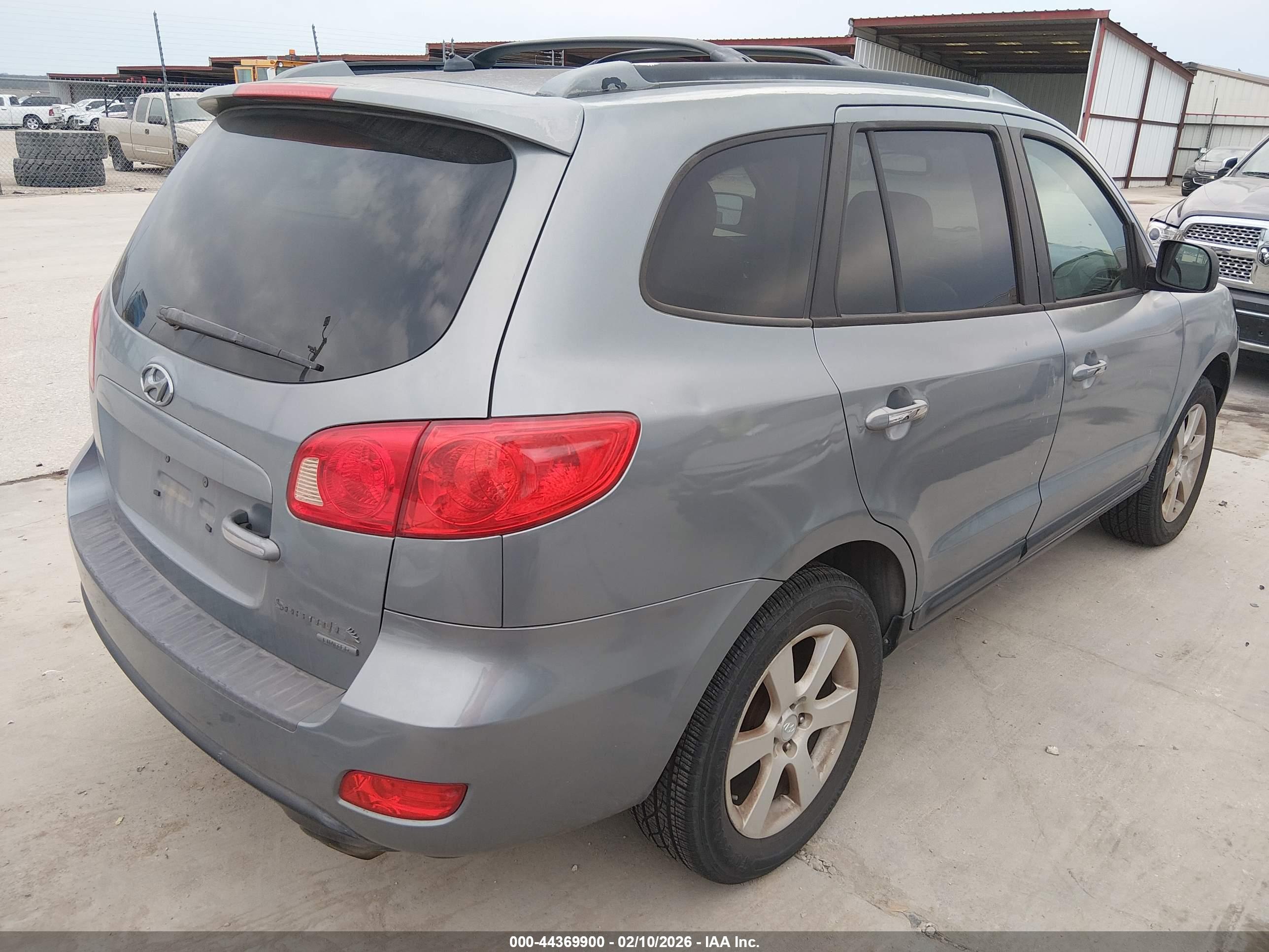 HYUNDAI SANTA image 4
