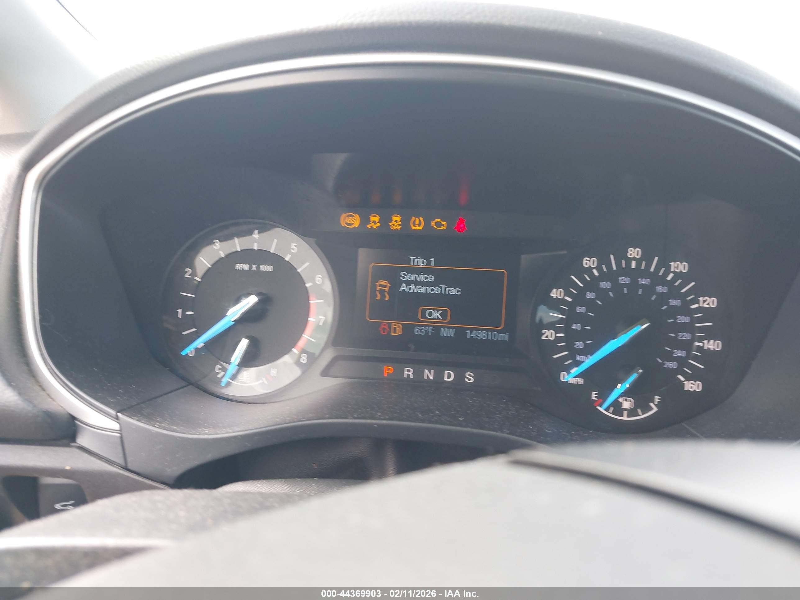 FORD FUSION image 7